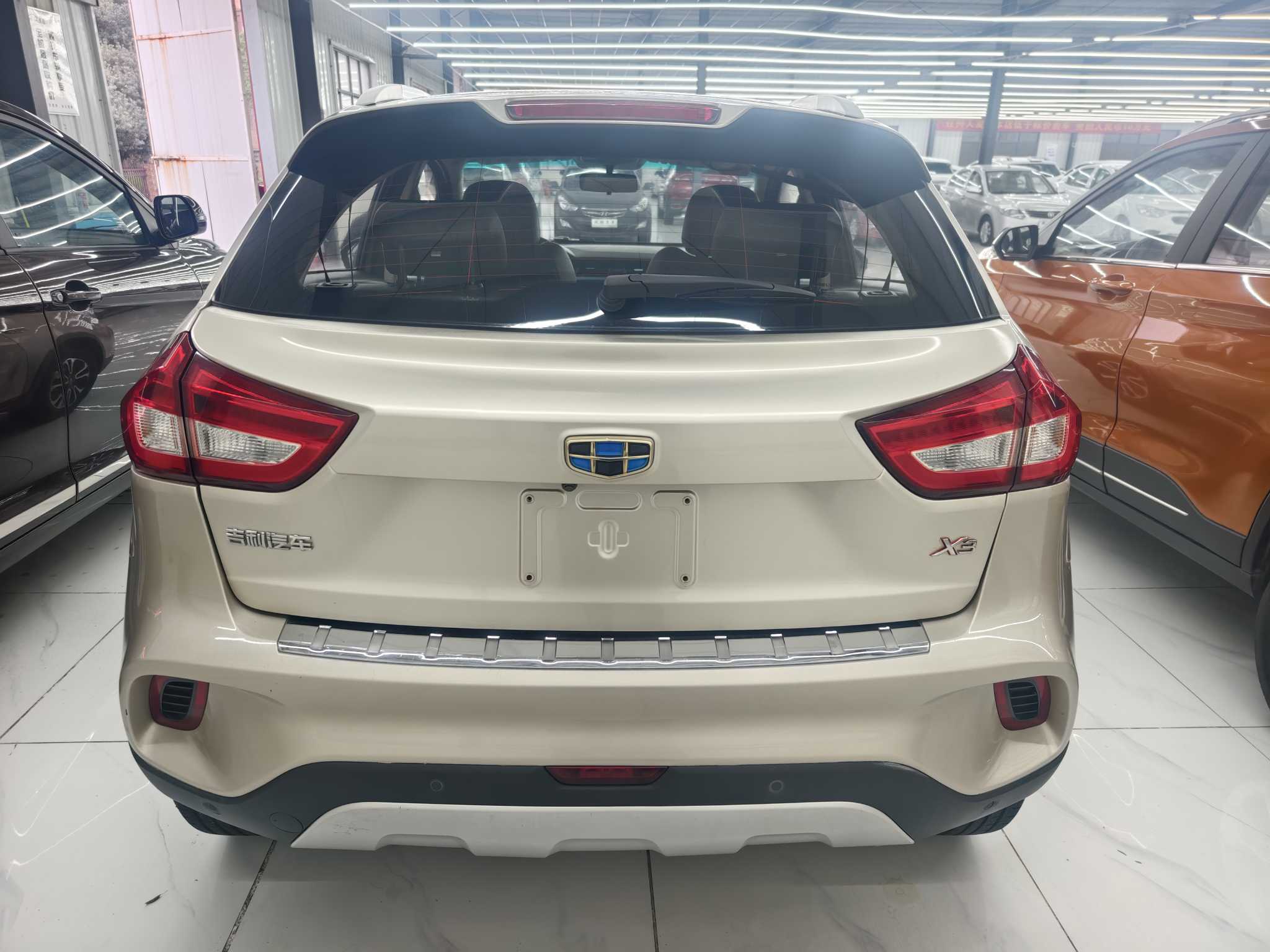 Vision X3 2018 car image #5