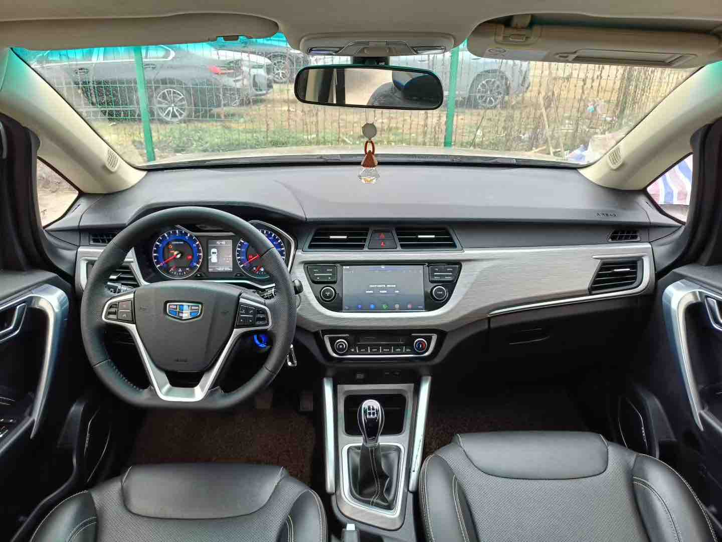 Vision X3 2019 car image #5