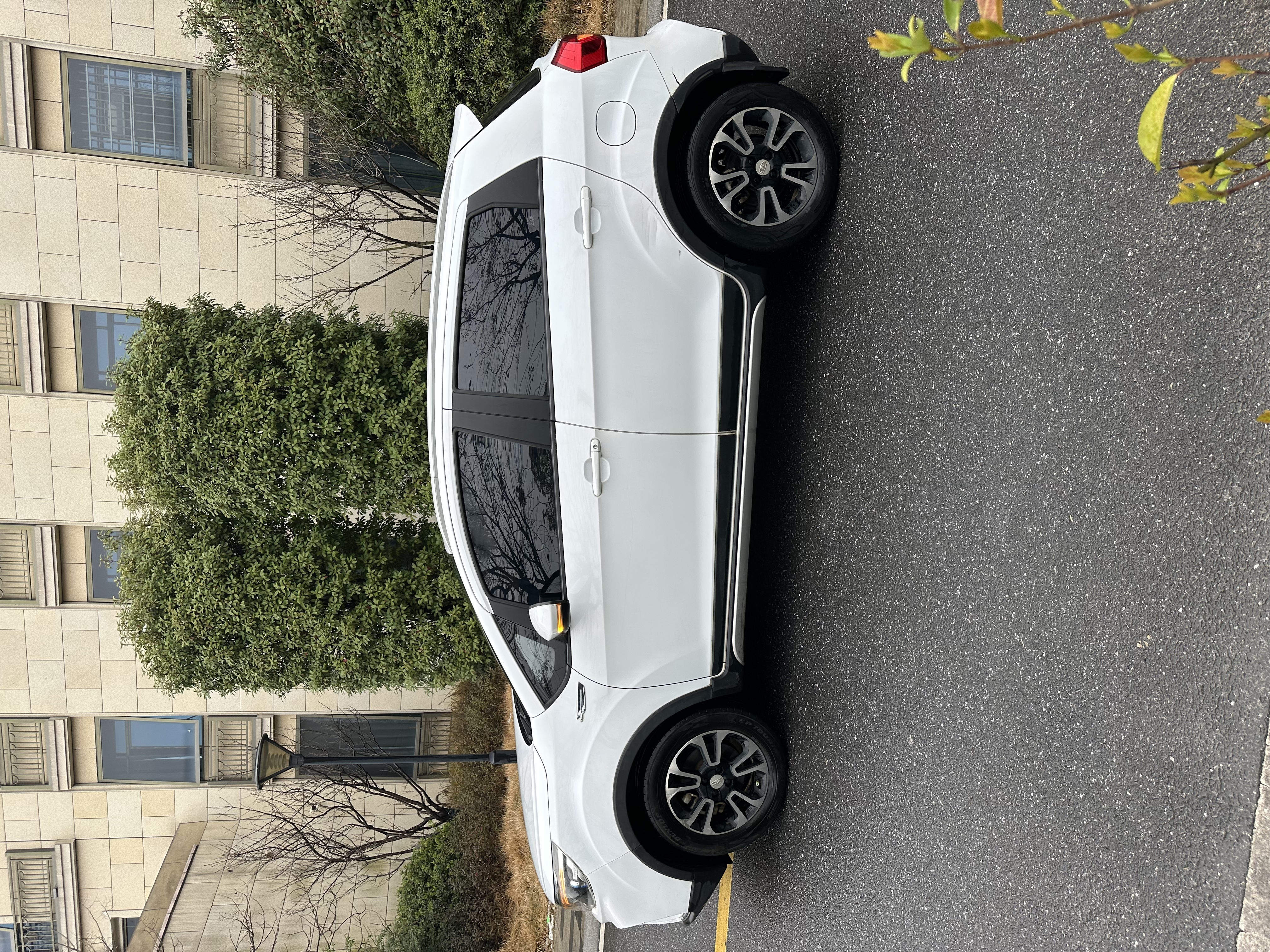 Vision X3 2018 car image #5