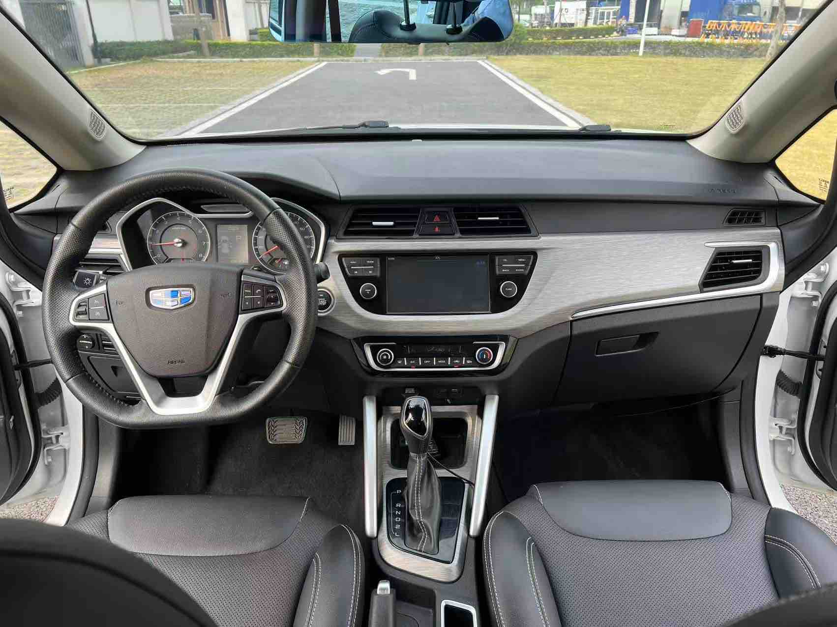 Vision X3 2020 car image #5