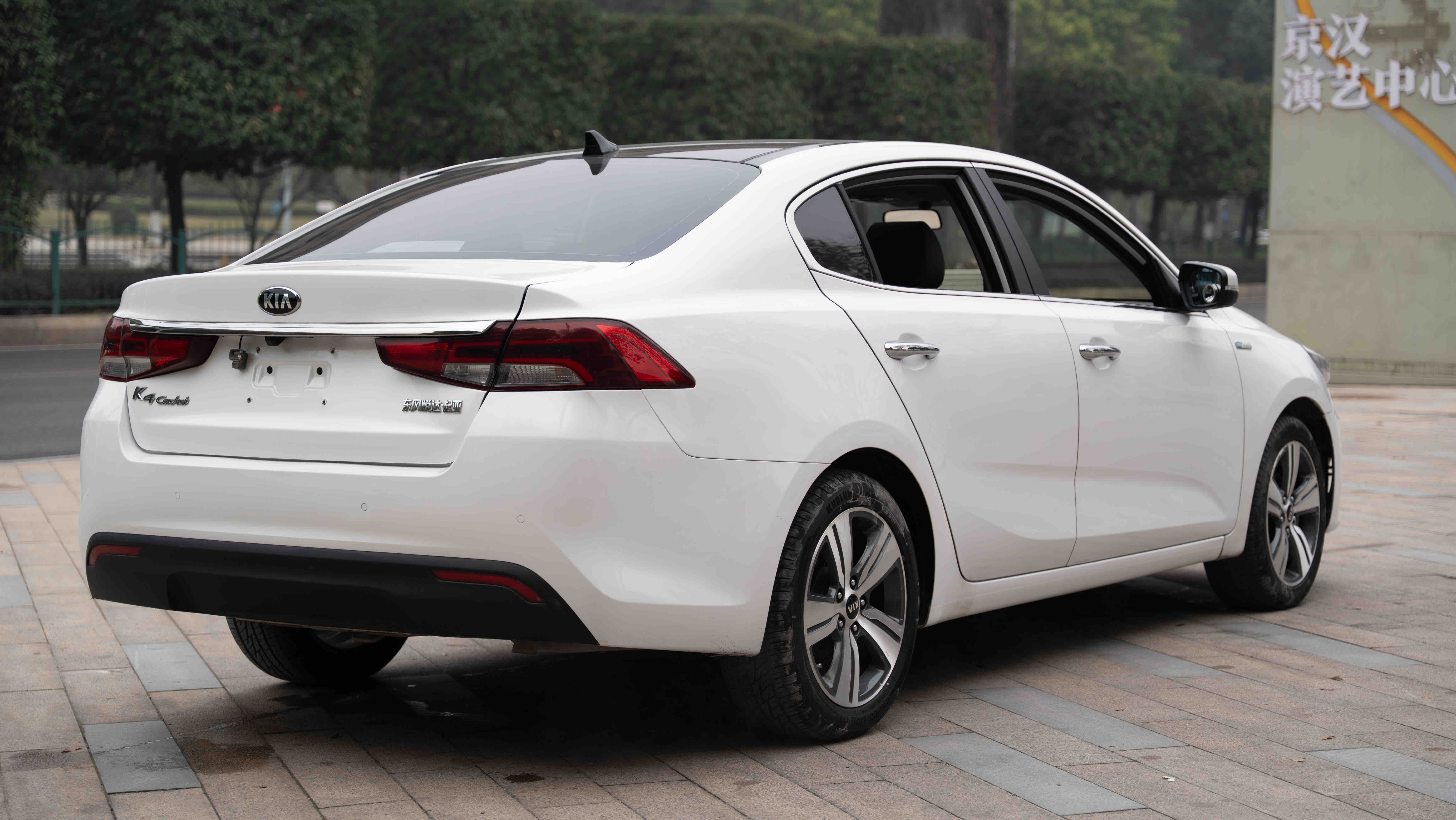 Kia K5 2019 immagine di auto #5