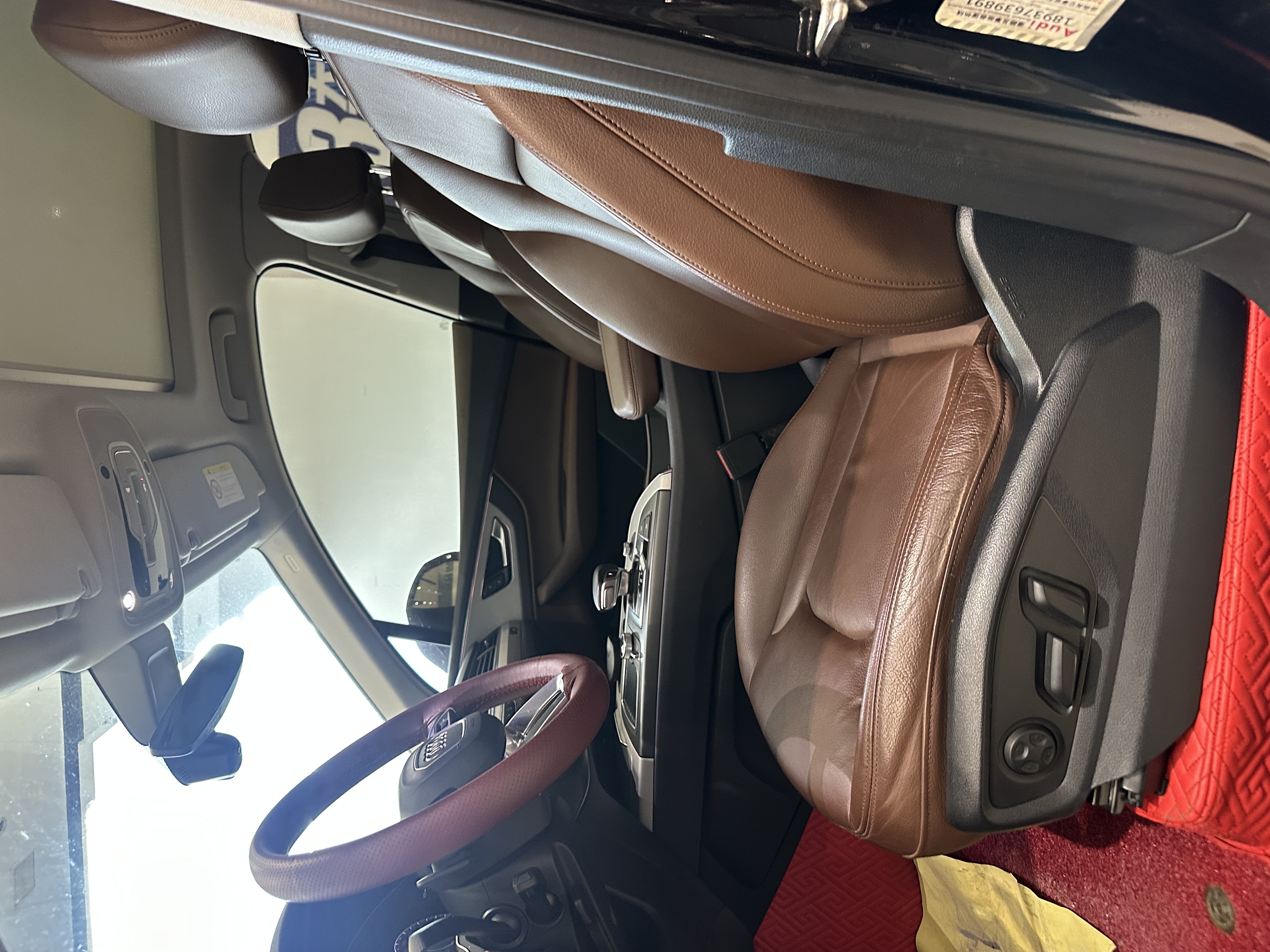 Audi Q7 2018 car image #5