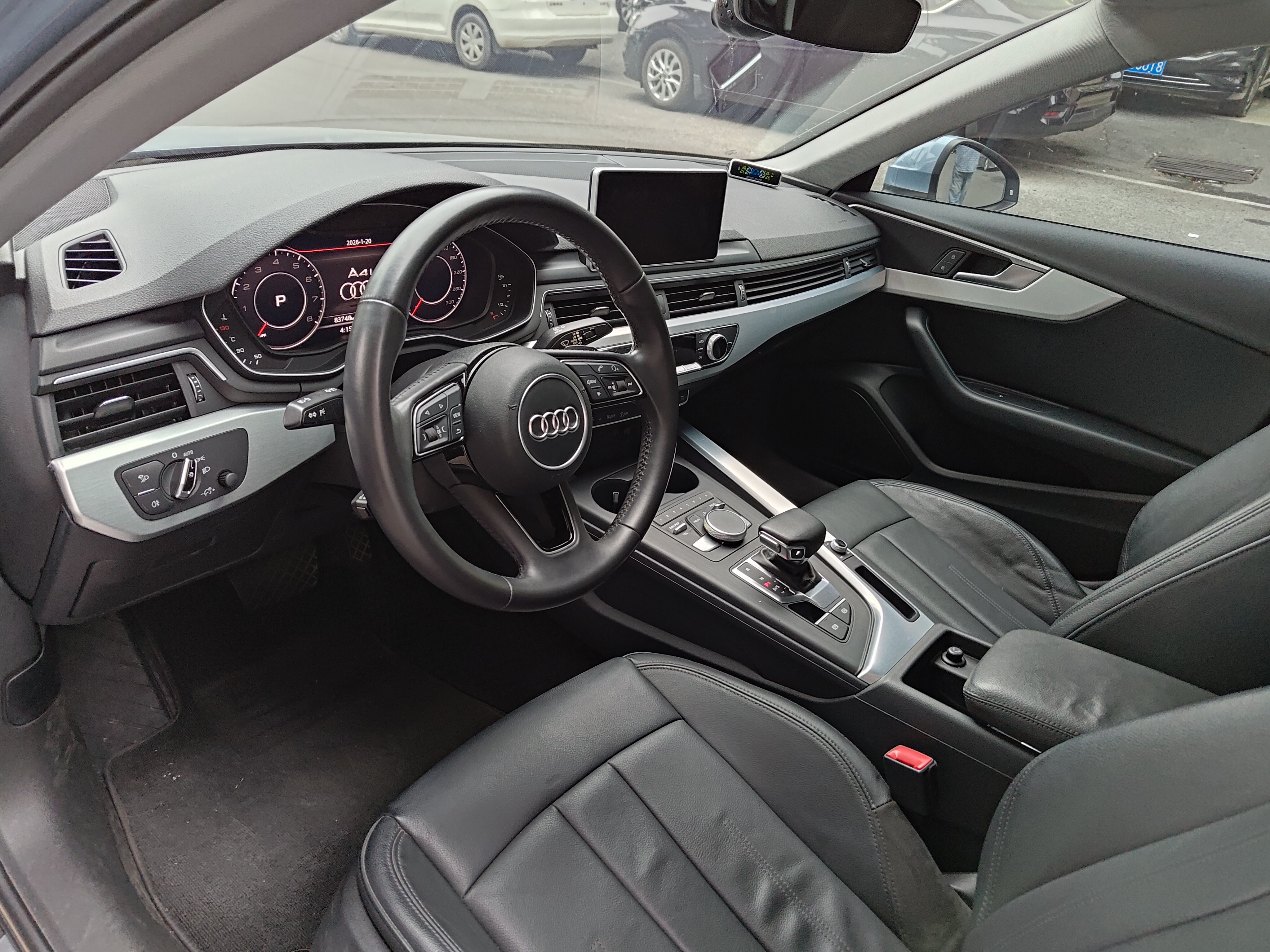 Audi A4L 2018 car image #5
