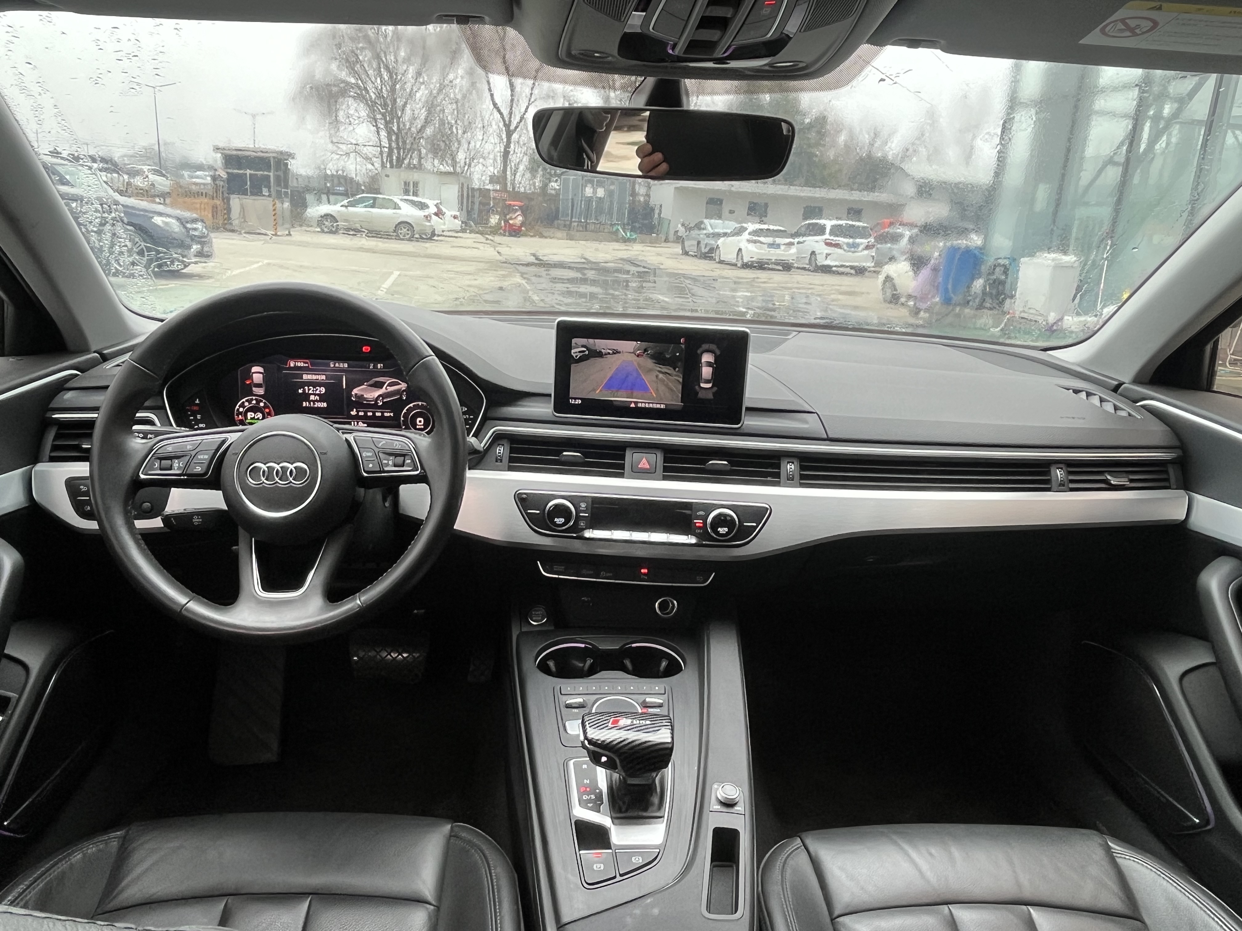 Audi A4L 2018 car image #5