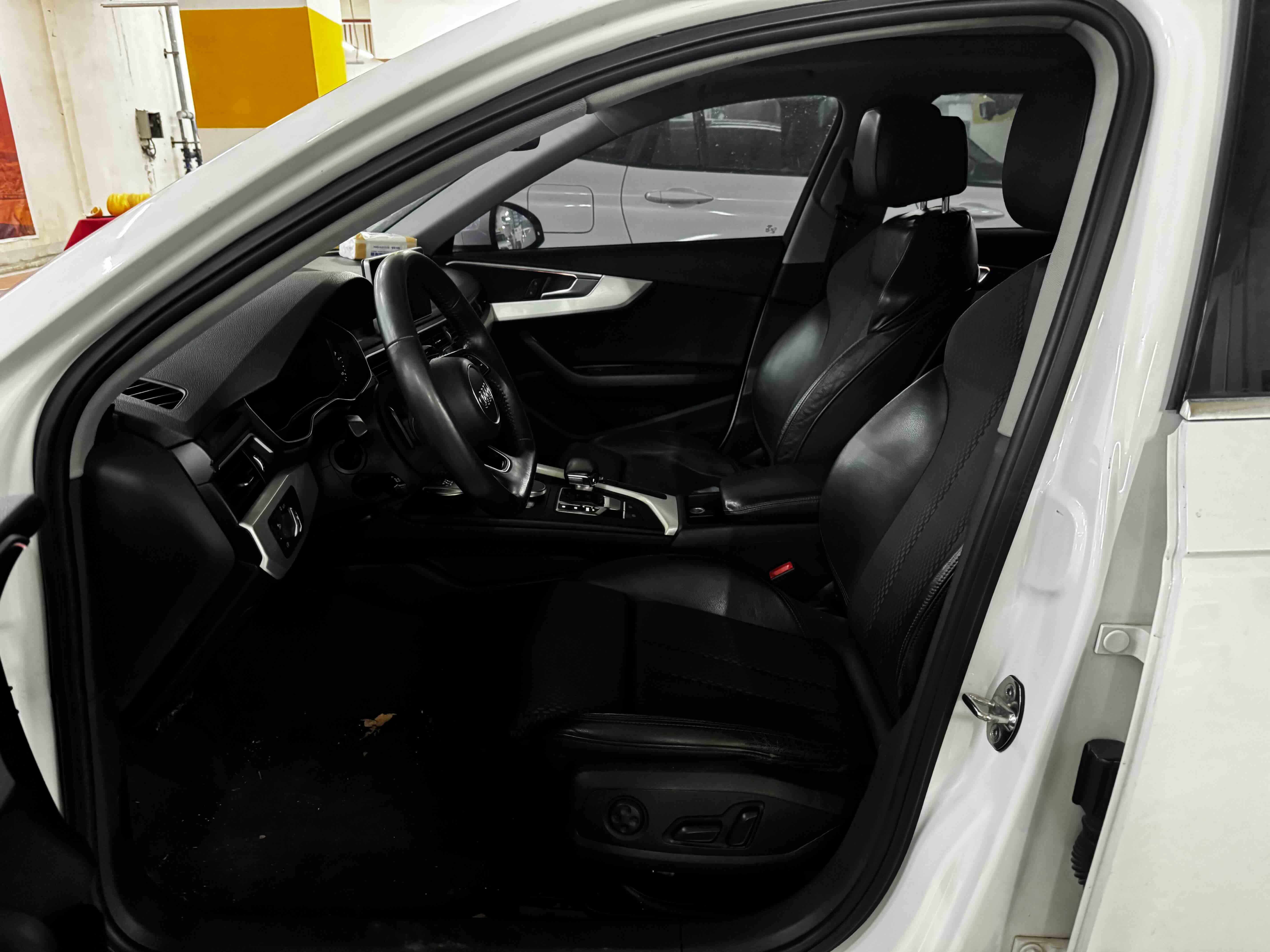 Audi A4L 2019 immagine di auto #5