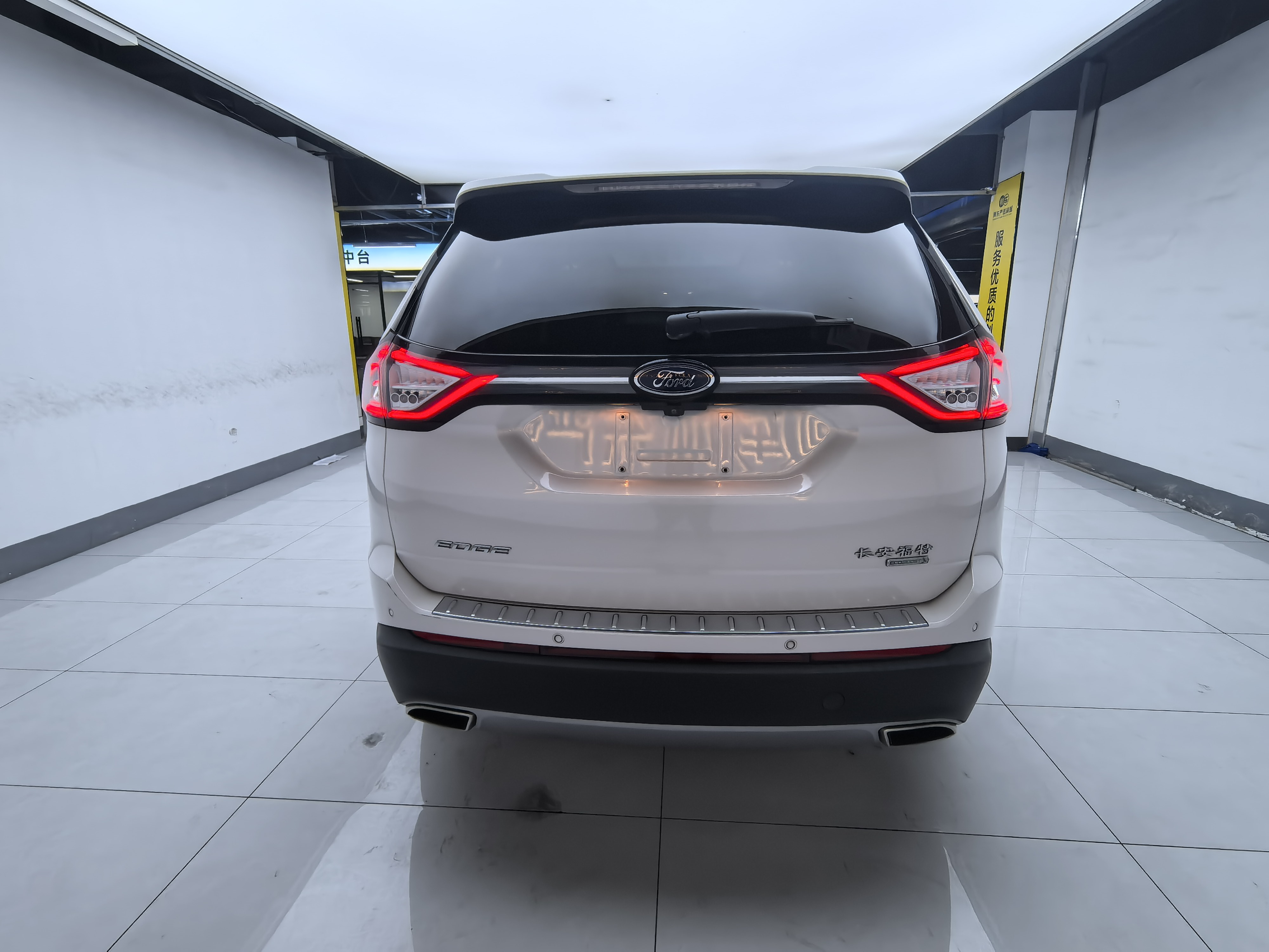 Ford Edge 2018 immagine di auto #5