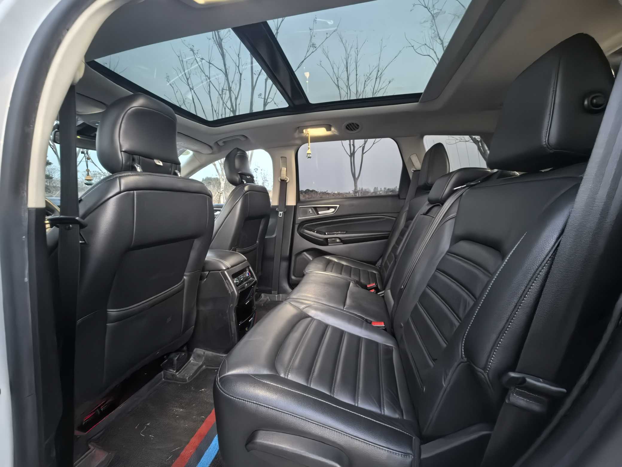 Ford Edge 2018 #5 Ford Edge 2018 car image #5