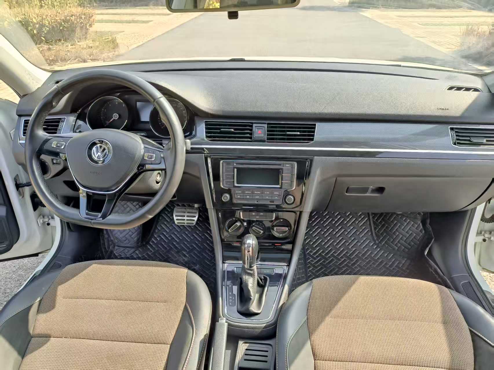 Volkswagen C-Trek 2018 immagine di auto #5