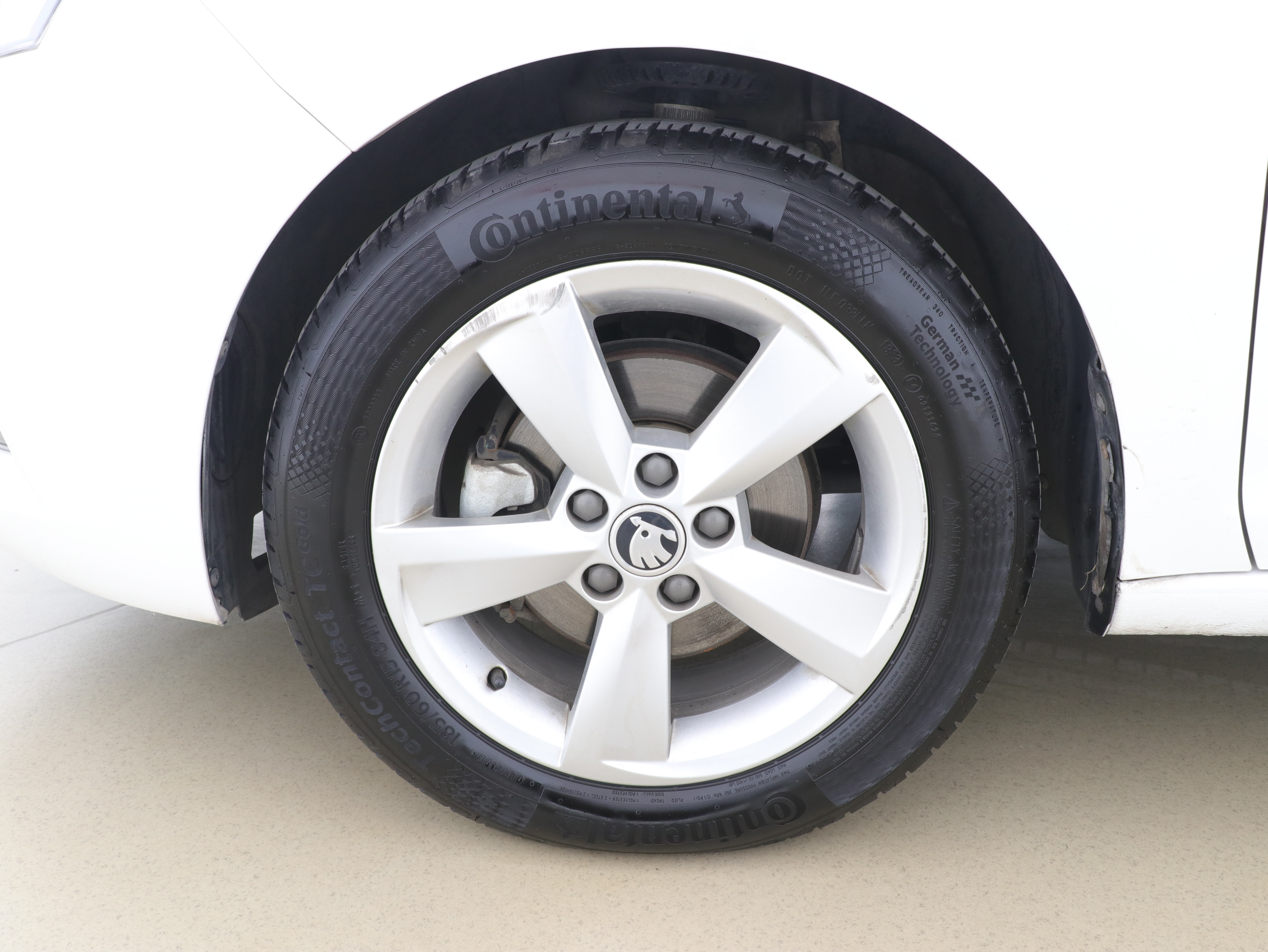 Skoda Rapid Spaceback 2018 immagine di auto #5