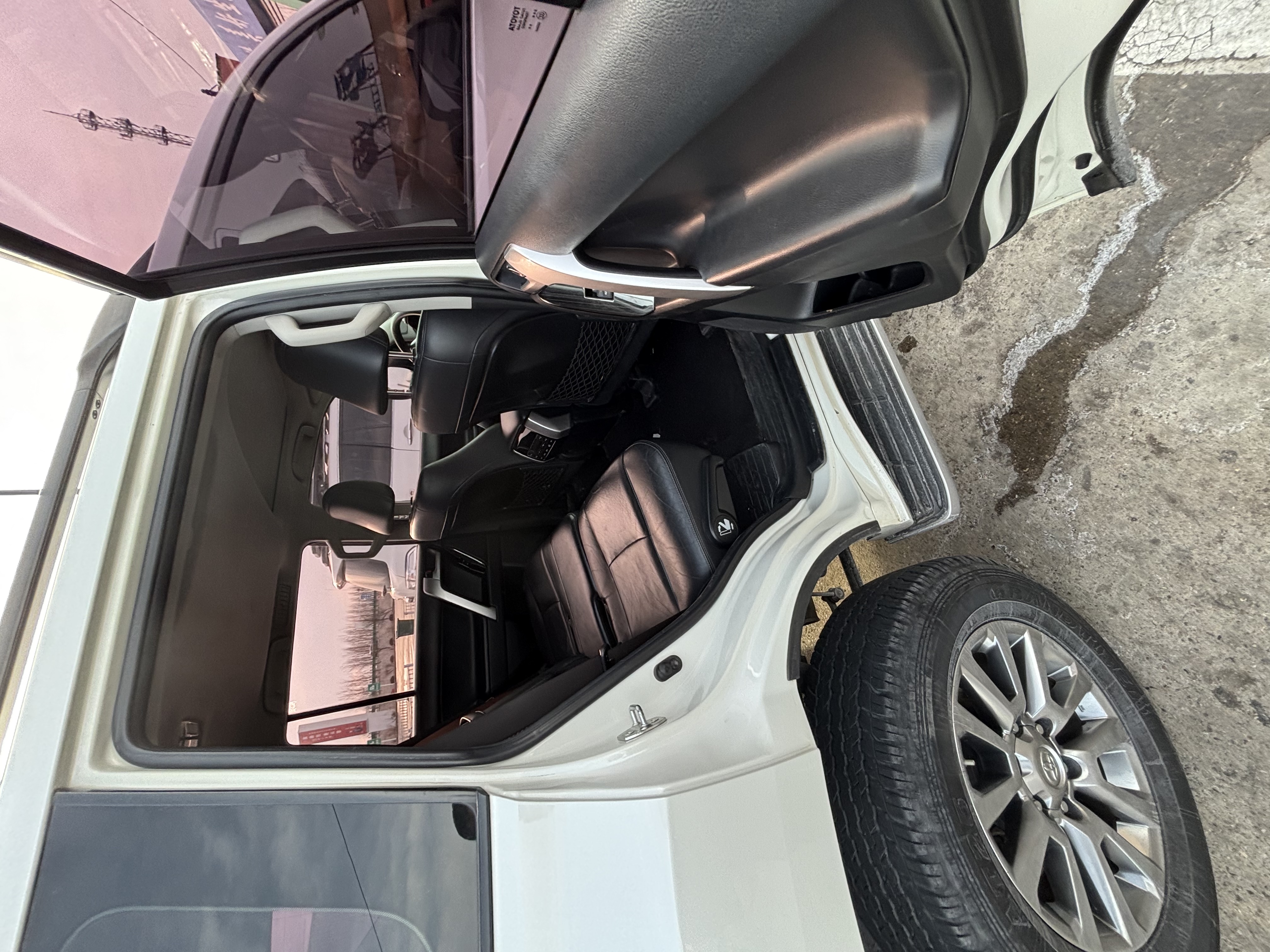Toyota Land Cruiser Prado 2018 car image #5