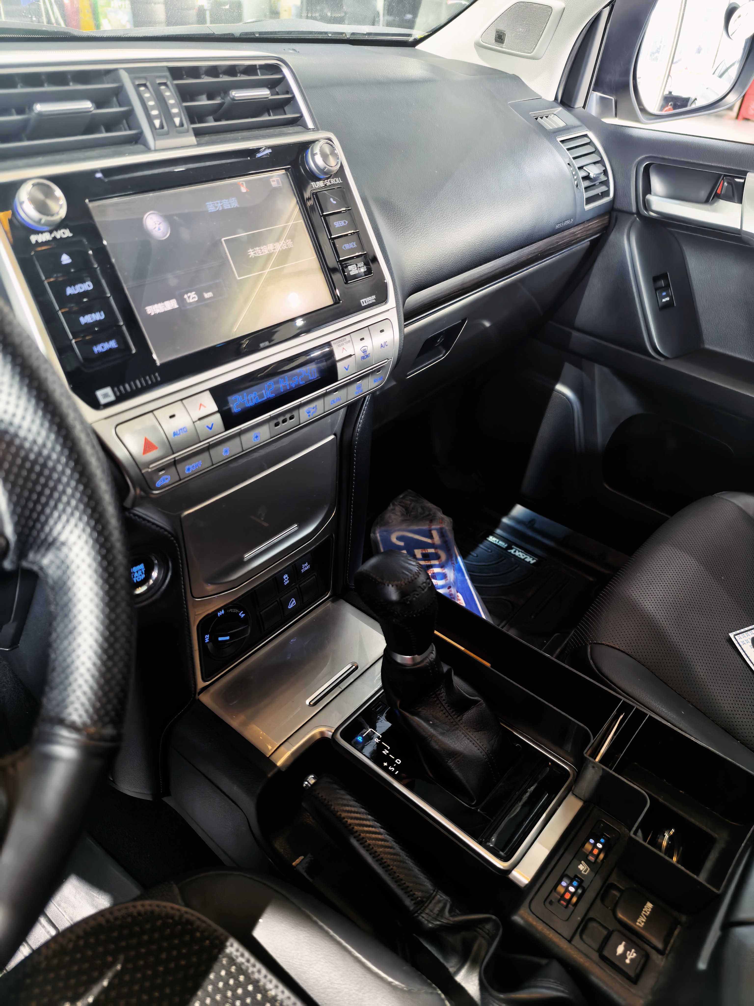 Toyota Land Cruiser Prado 2018 immagine di auto #5