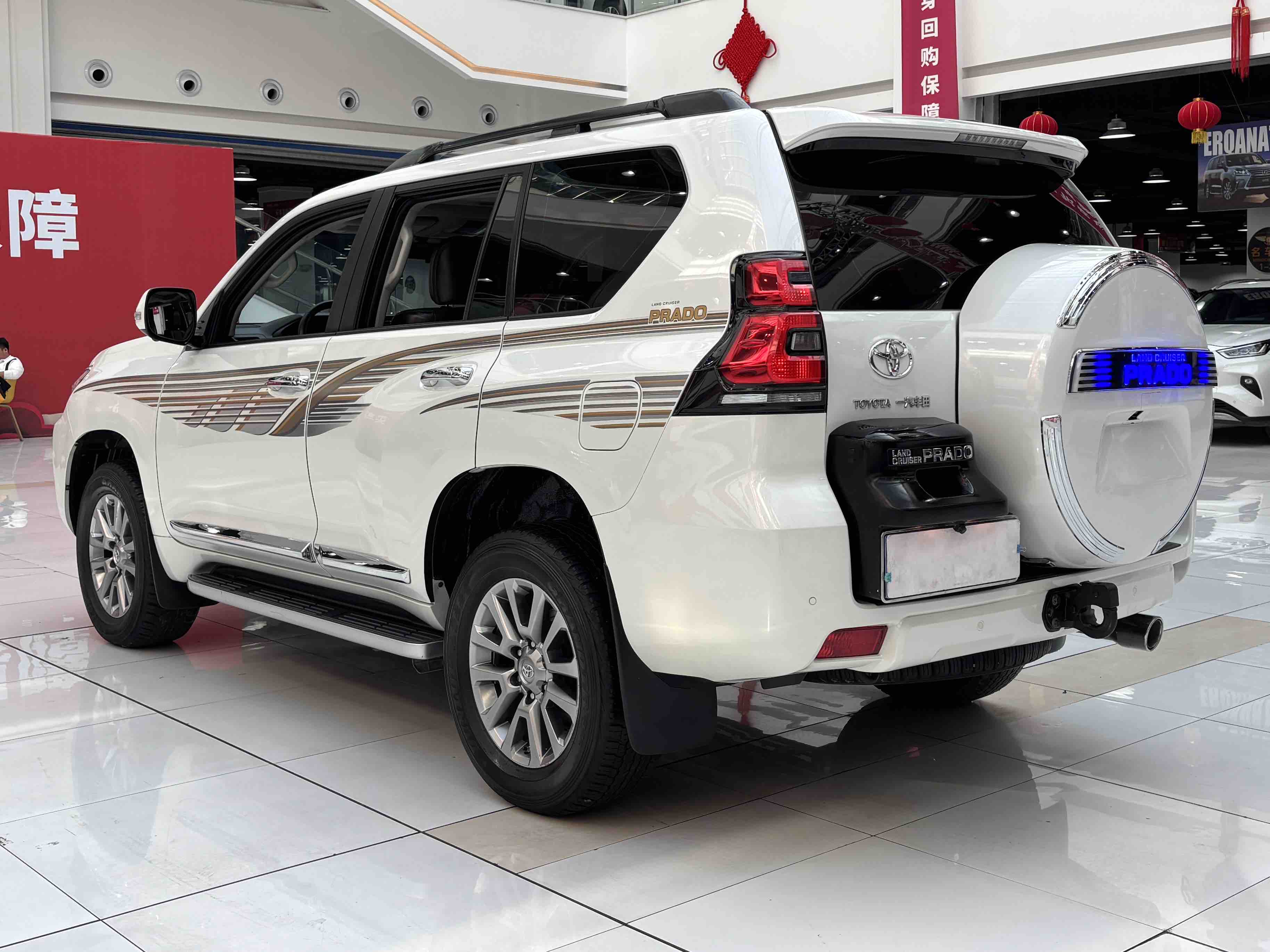 Toyota Land Cruiser Prado 2020 car image #5