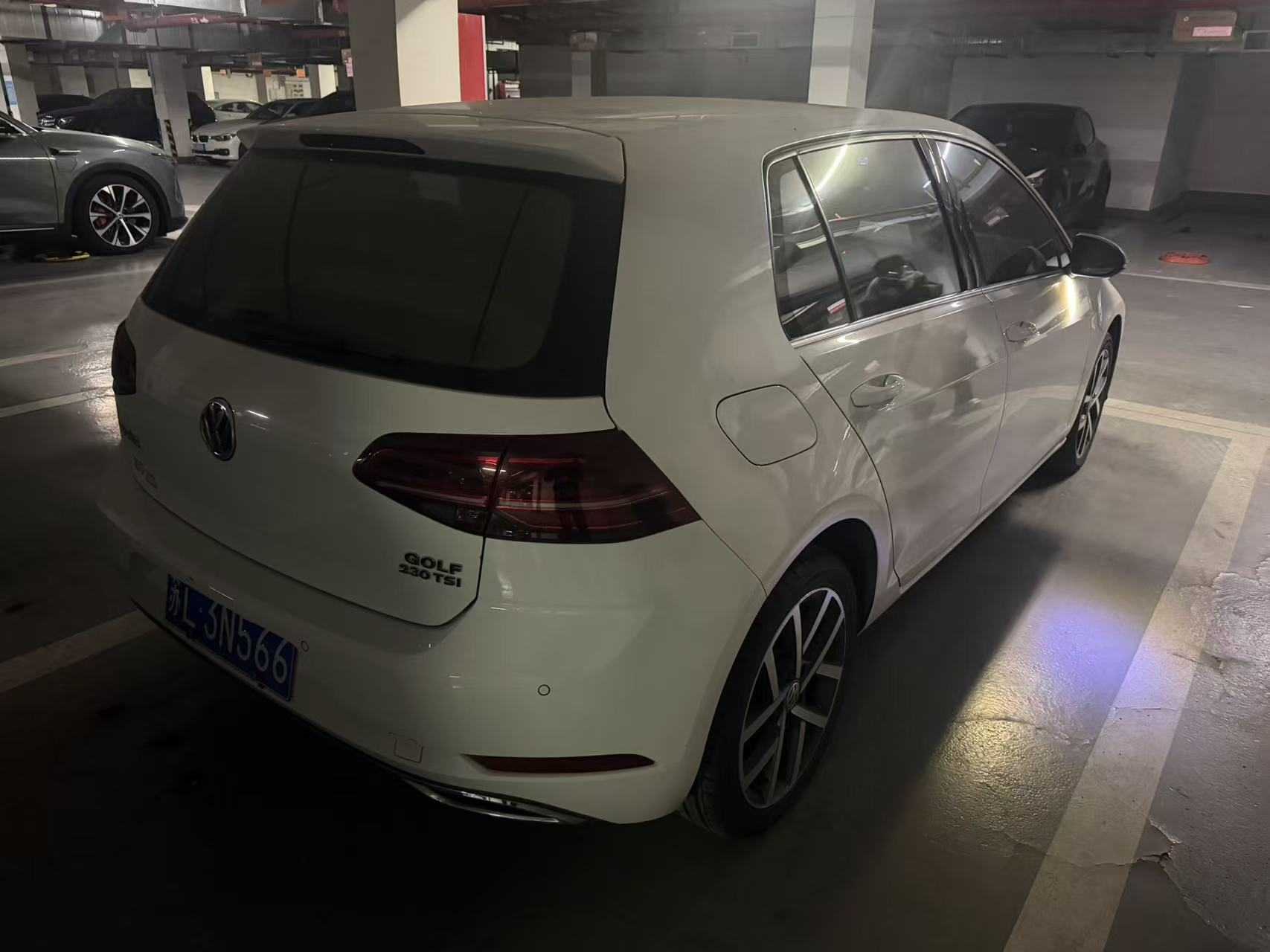 Volkswagen Golf 2018 immagine di auto #5