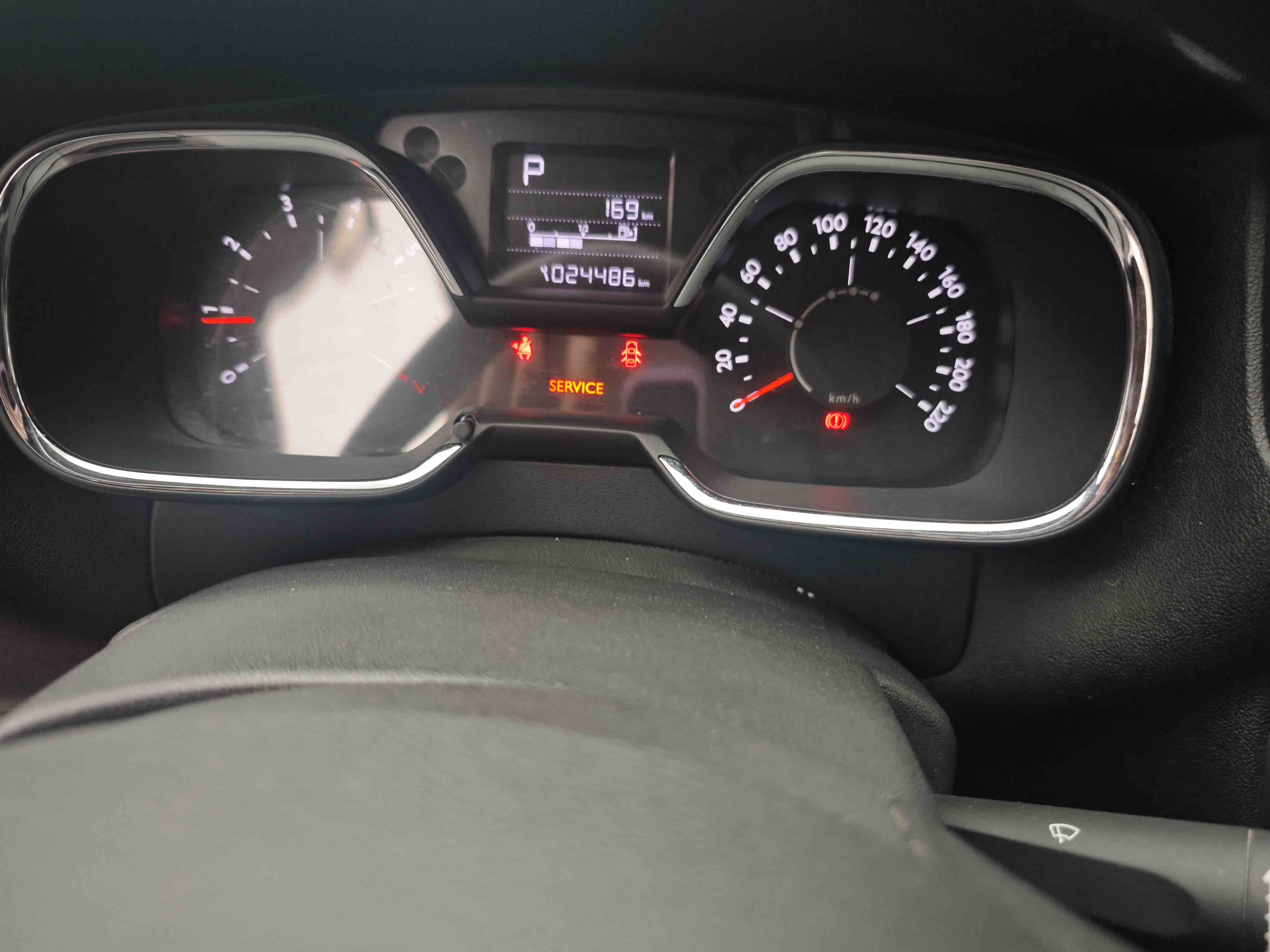 Citroen C4 C-Quatre 2018 car image #5