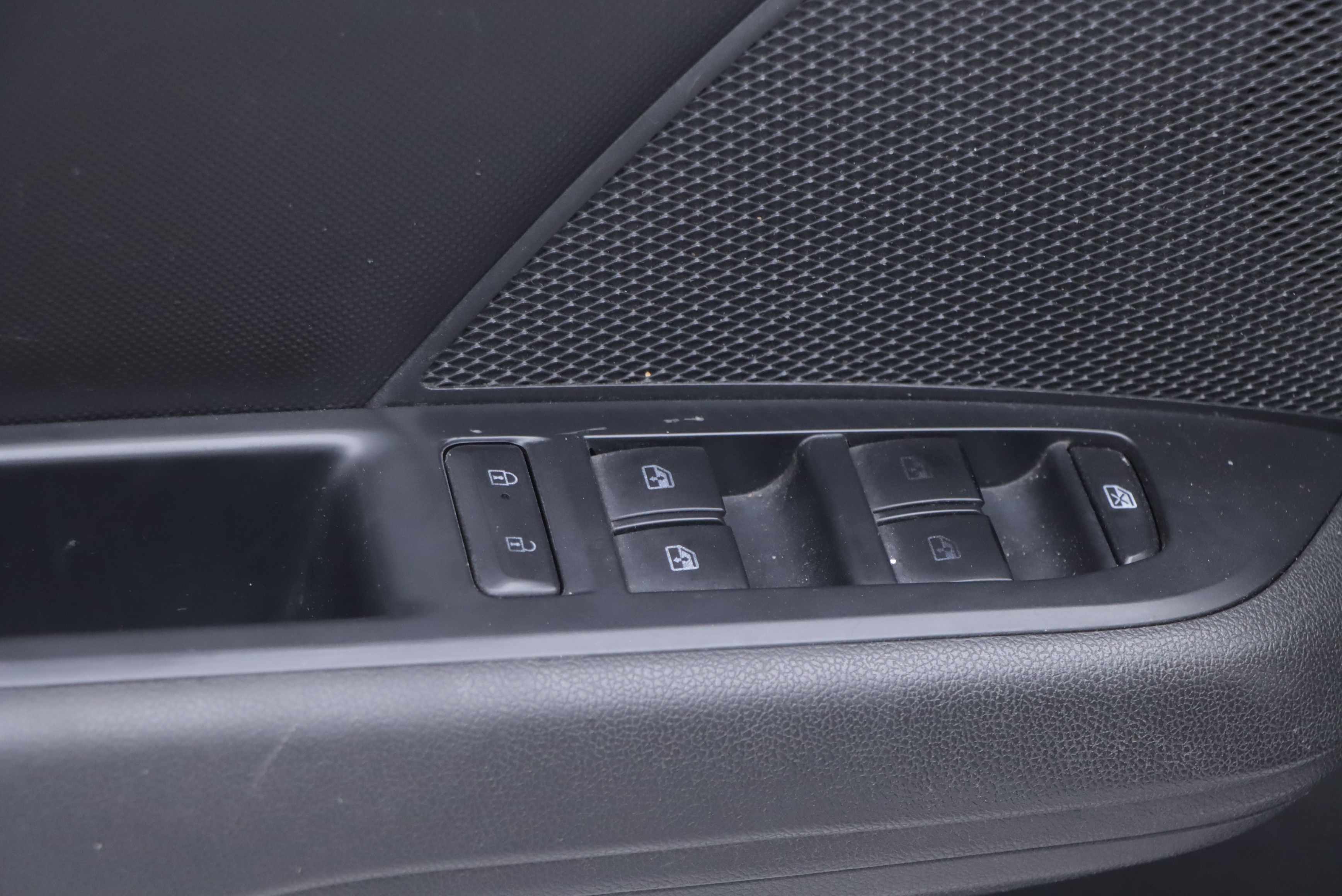 Chevrolet Cavalier 2018 car image #5