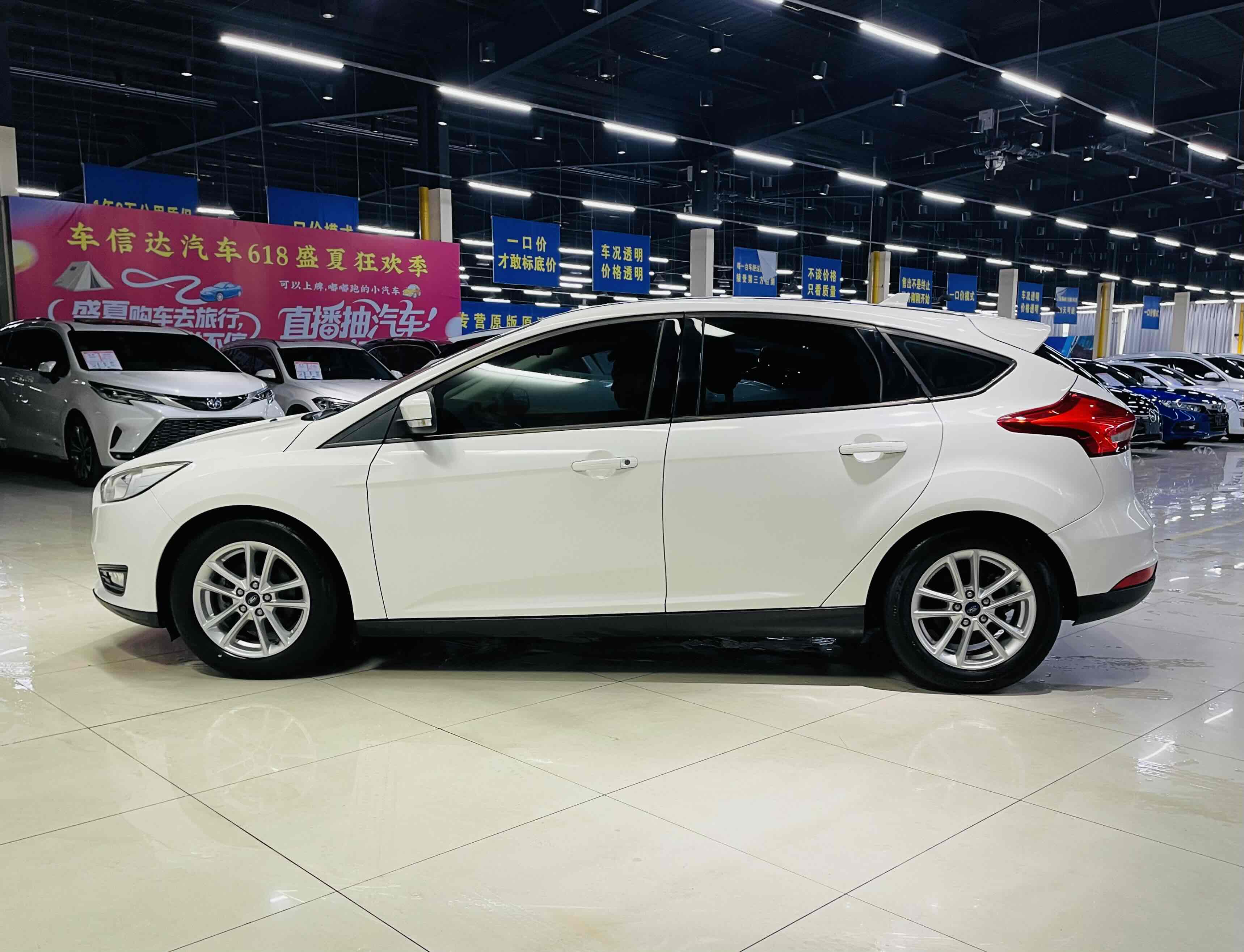 Ford Focus 2019 car image #5