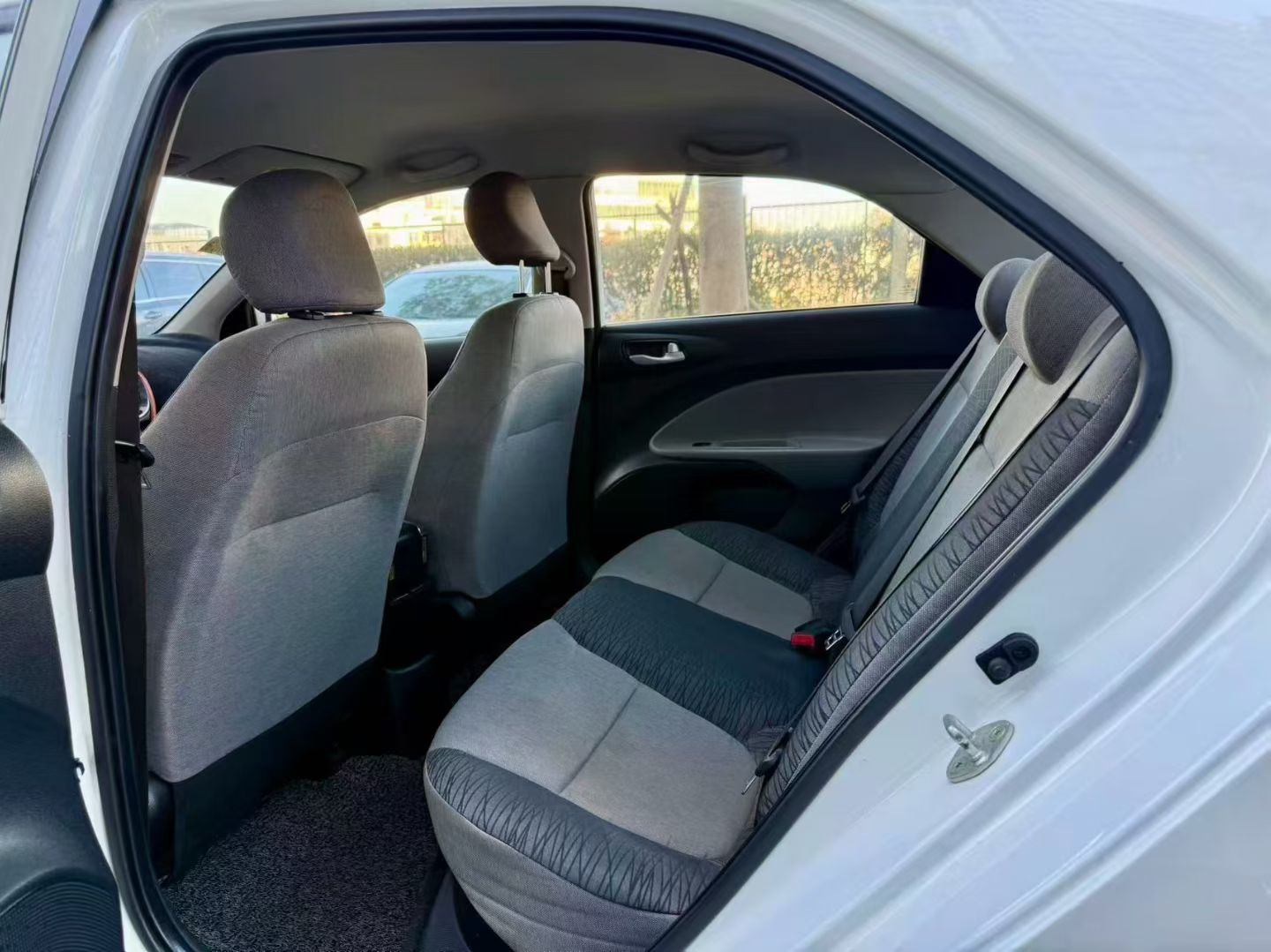 Kia Pegas 2019 image de voiture #5