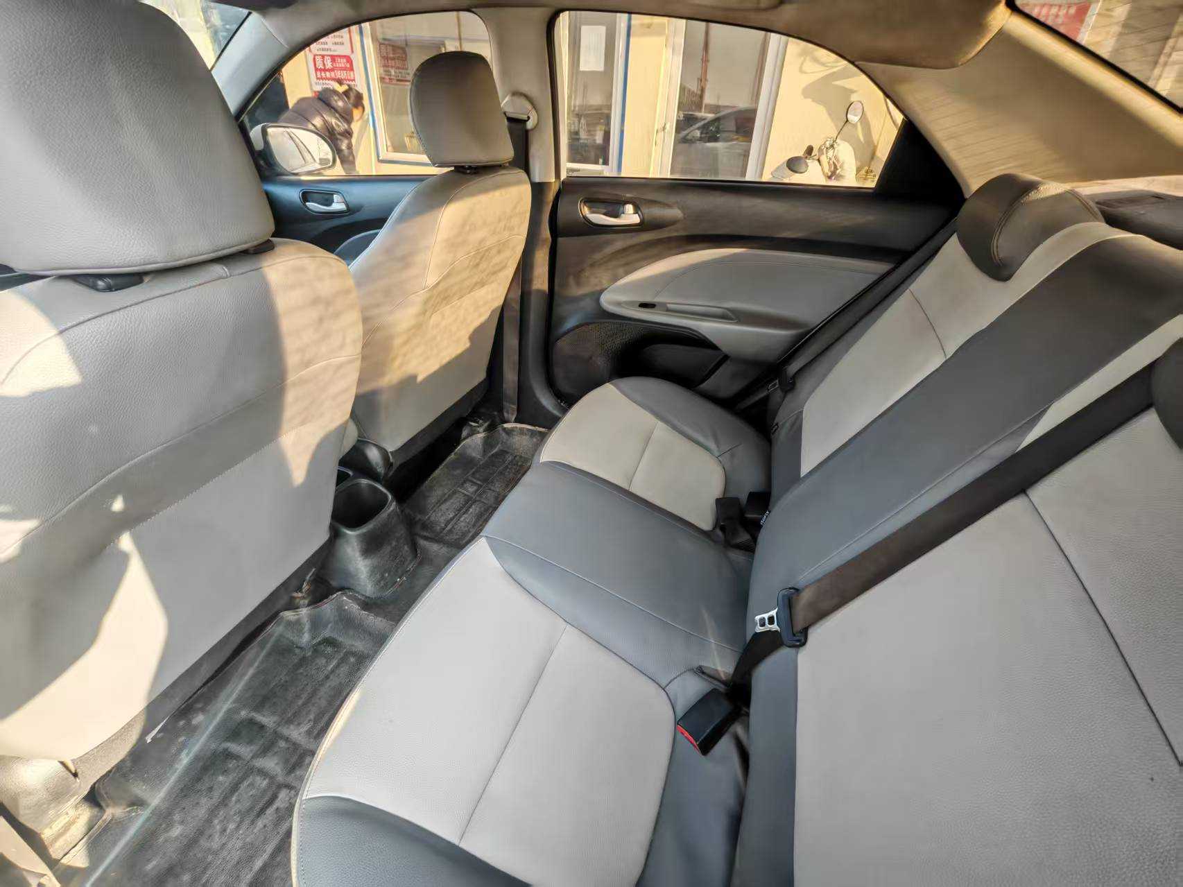 Kia Pegas 2017 image de voiture #5