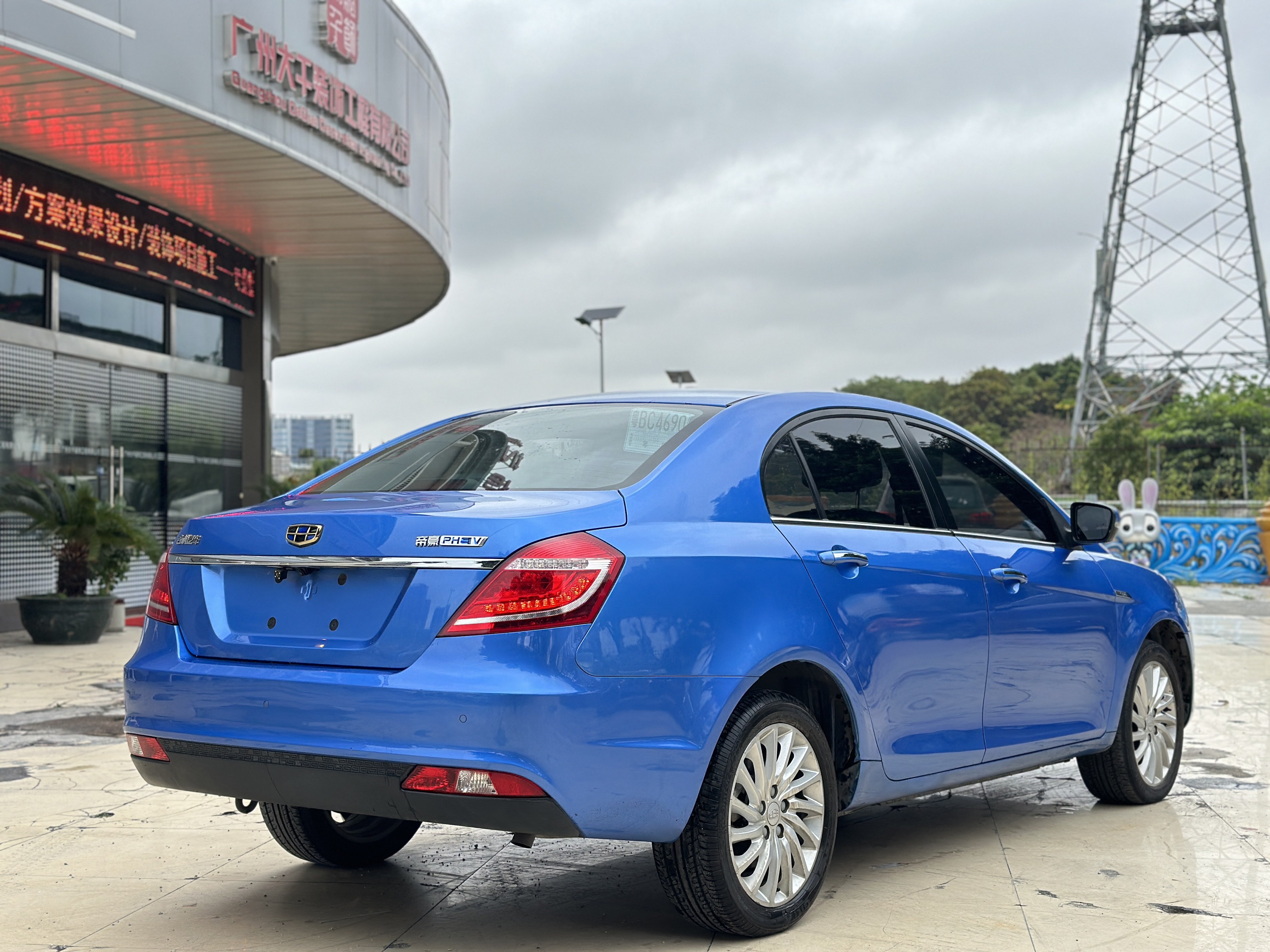 GEELY 2018 #5 GEELY 2018 car image #5