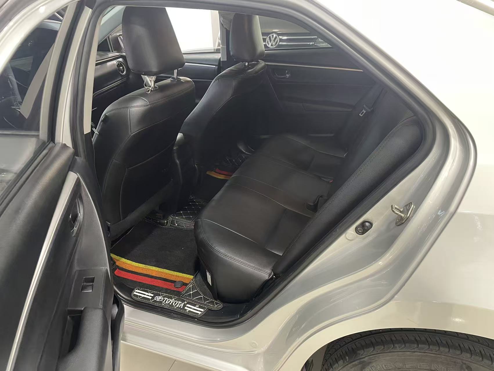 Corolla 2017 car image #5