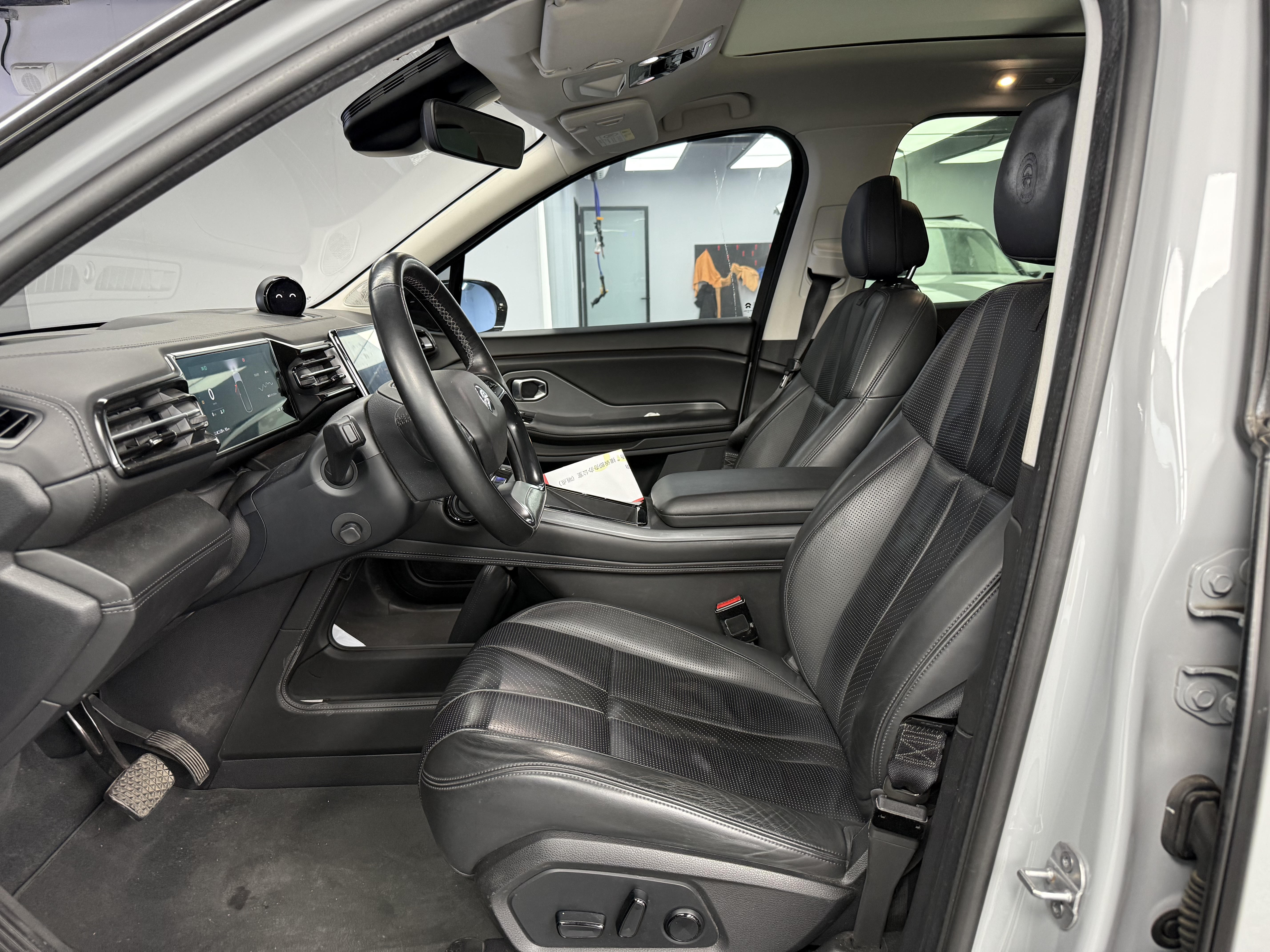 NIO ES8 2018 car image #5