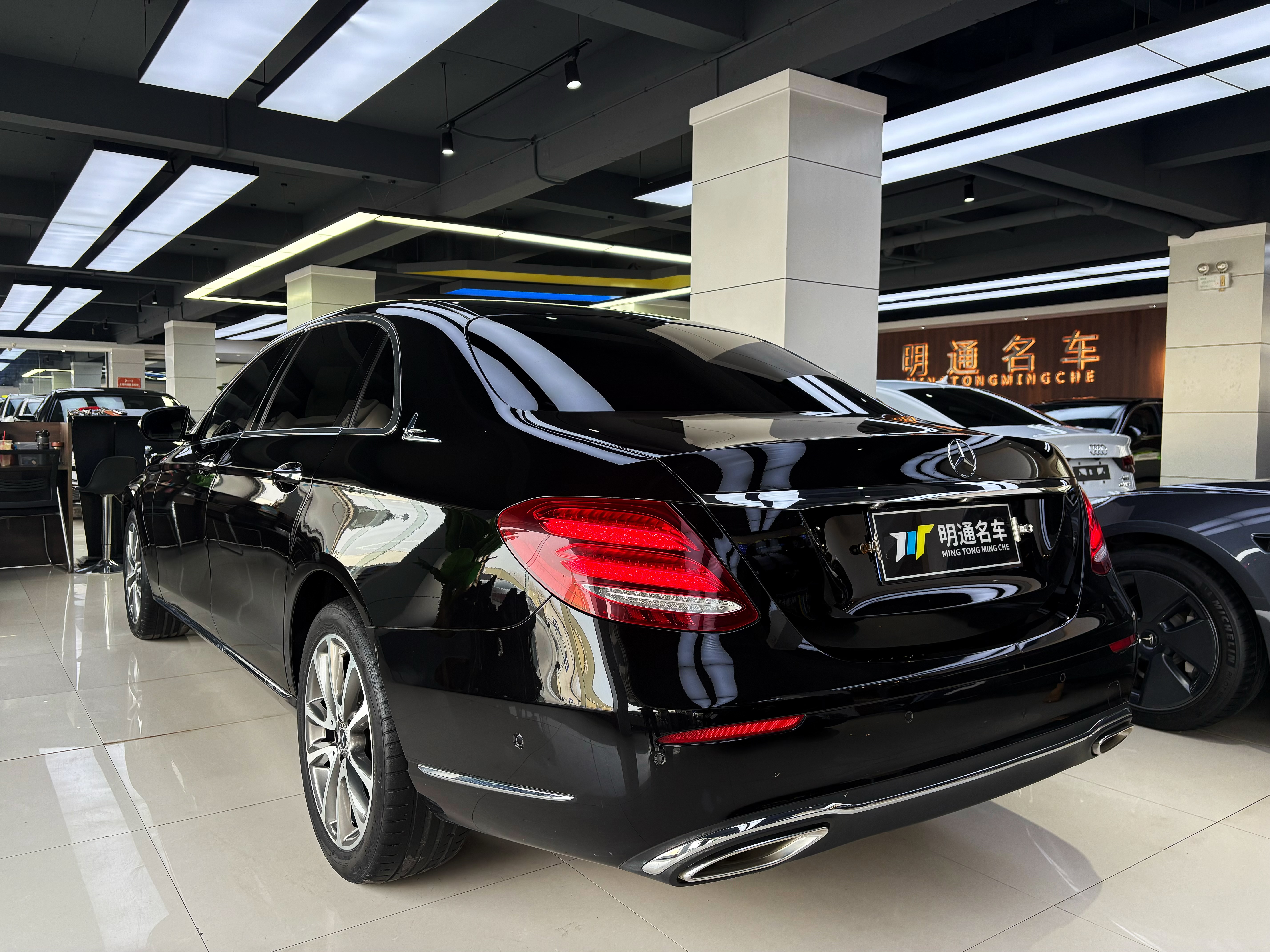 Mercedes-Benz E Class 2018 car image #5