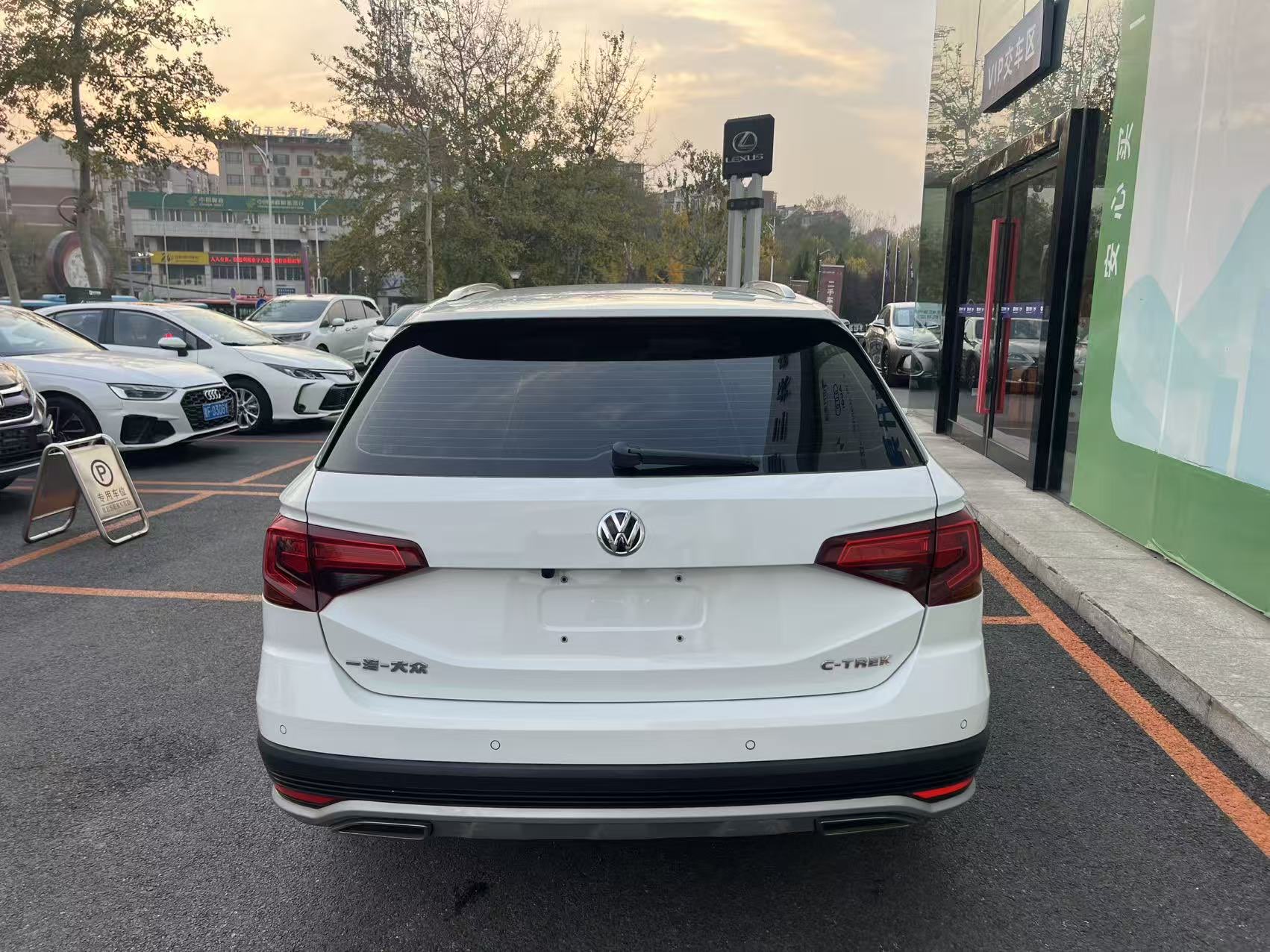 Volkswagen C-Trek 2019 #5 Volkswagen C-Trek 2019 immagine di auto #5