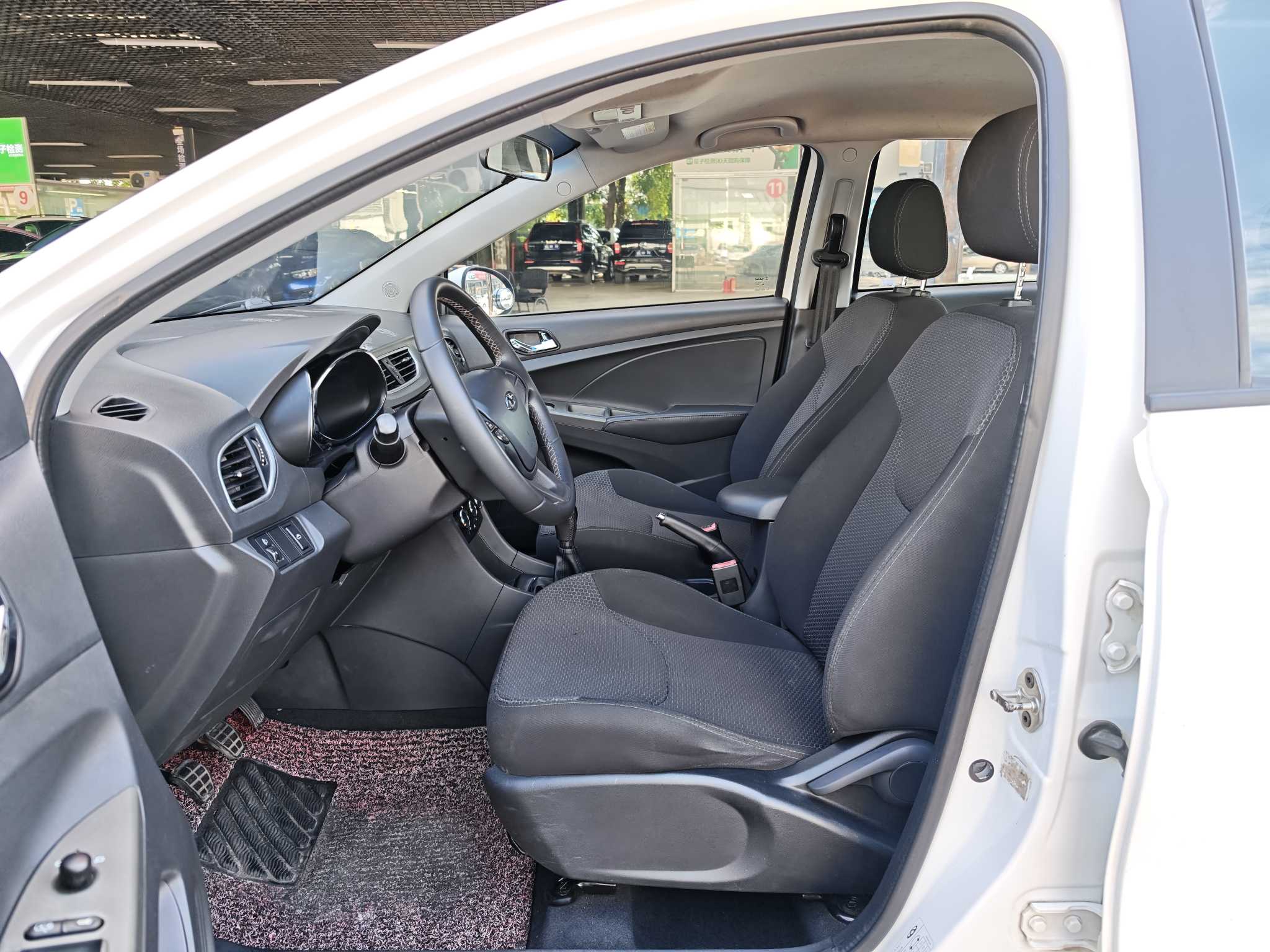 Chery Arrizo 3 2015 #5 Chery Arrizo 3 2015 immagine di auto #5