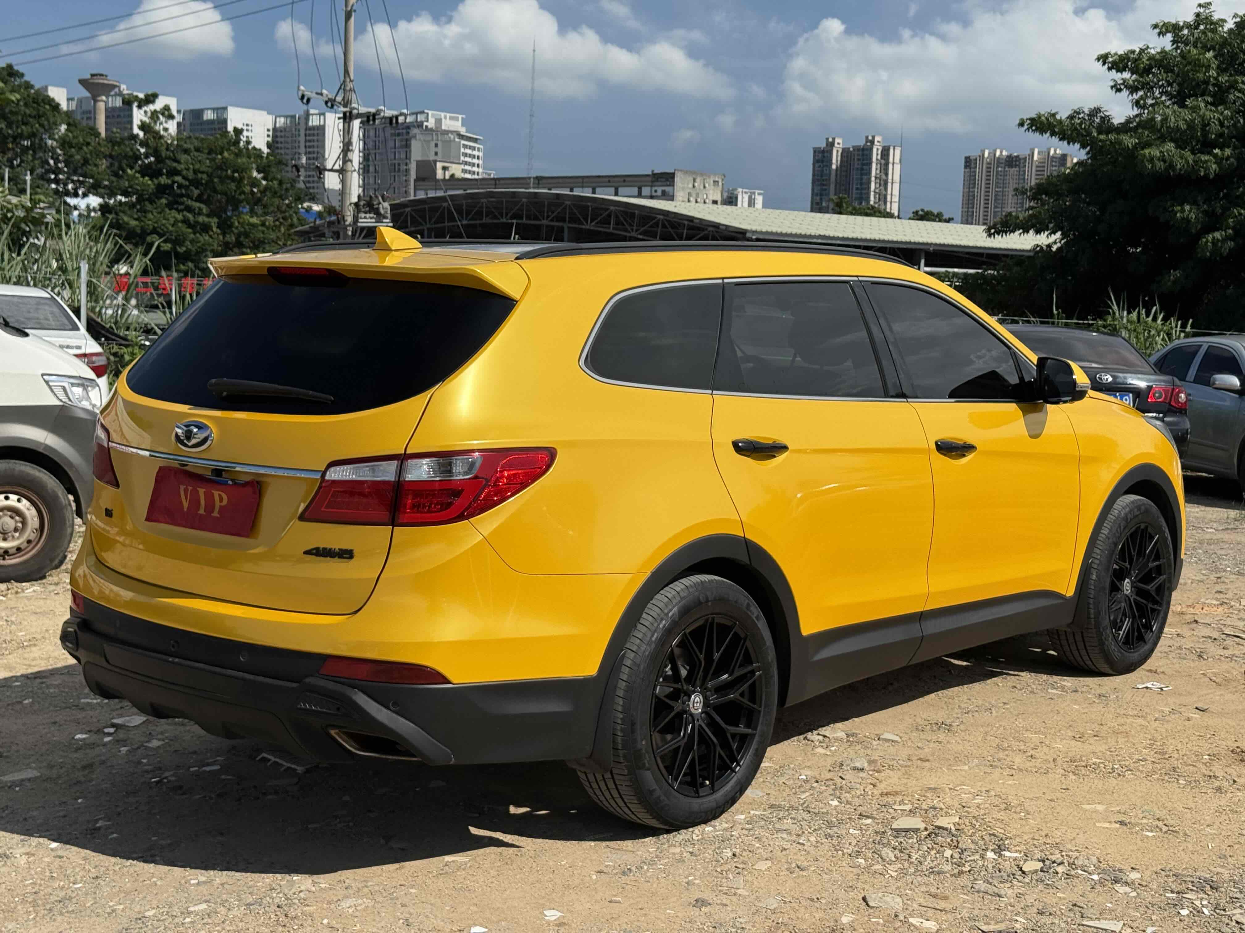 Hyundai Grand Santa Fe 2014 car image #5