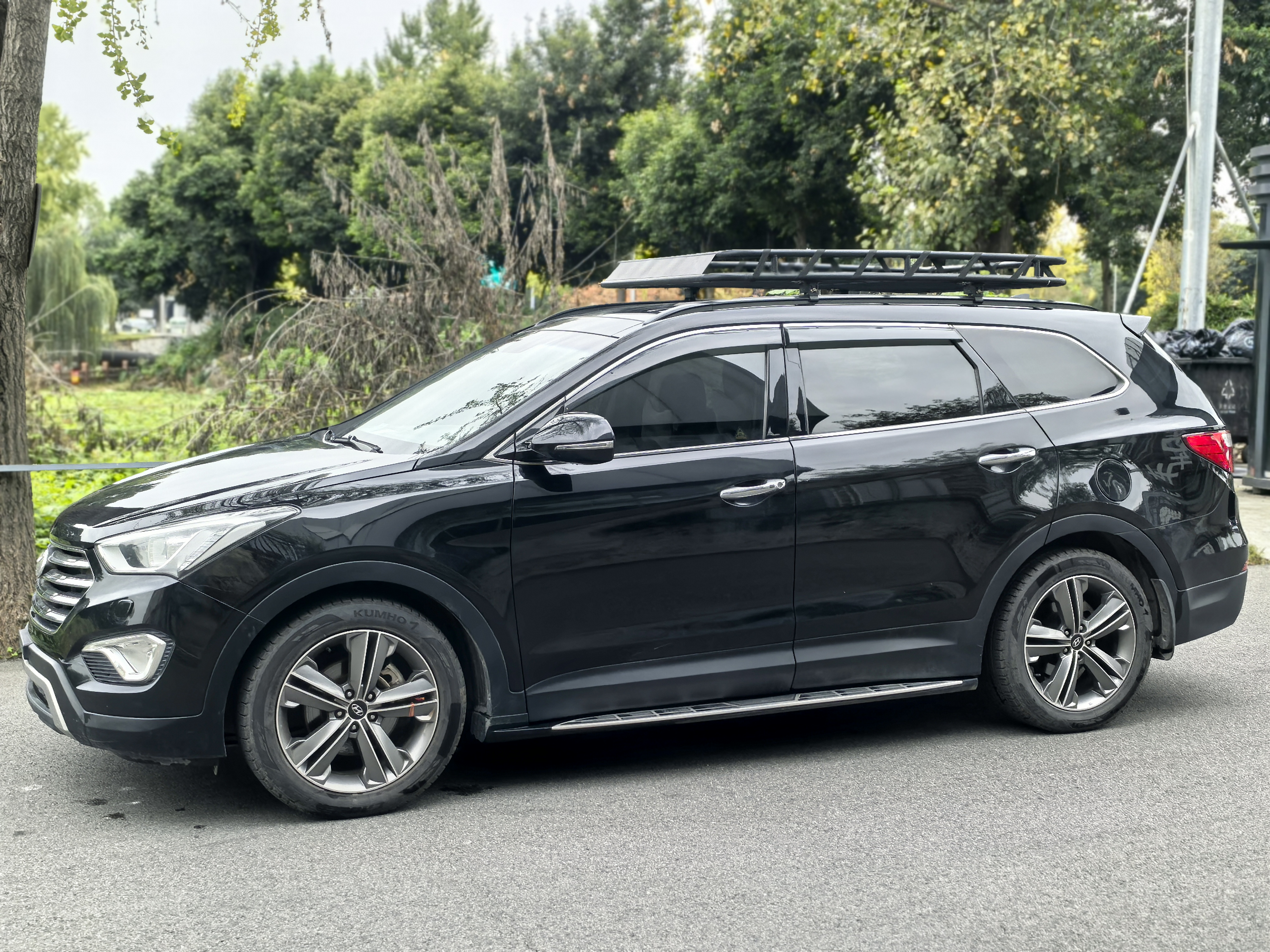 Hyundai Grand Santa Fe 2013 car image #5