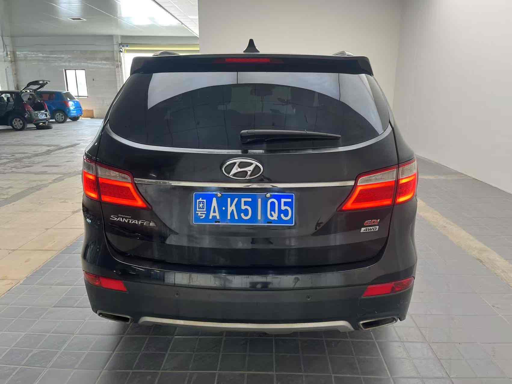 Hyundai Grand Santa Fe 2014 #5 Hyundai Grand Santa Fe 2014 car image #5