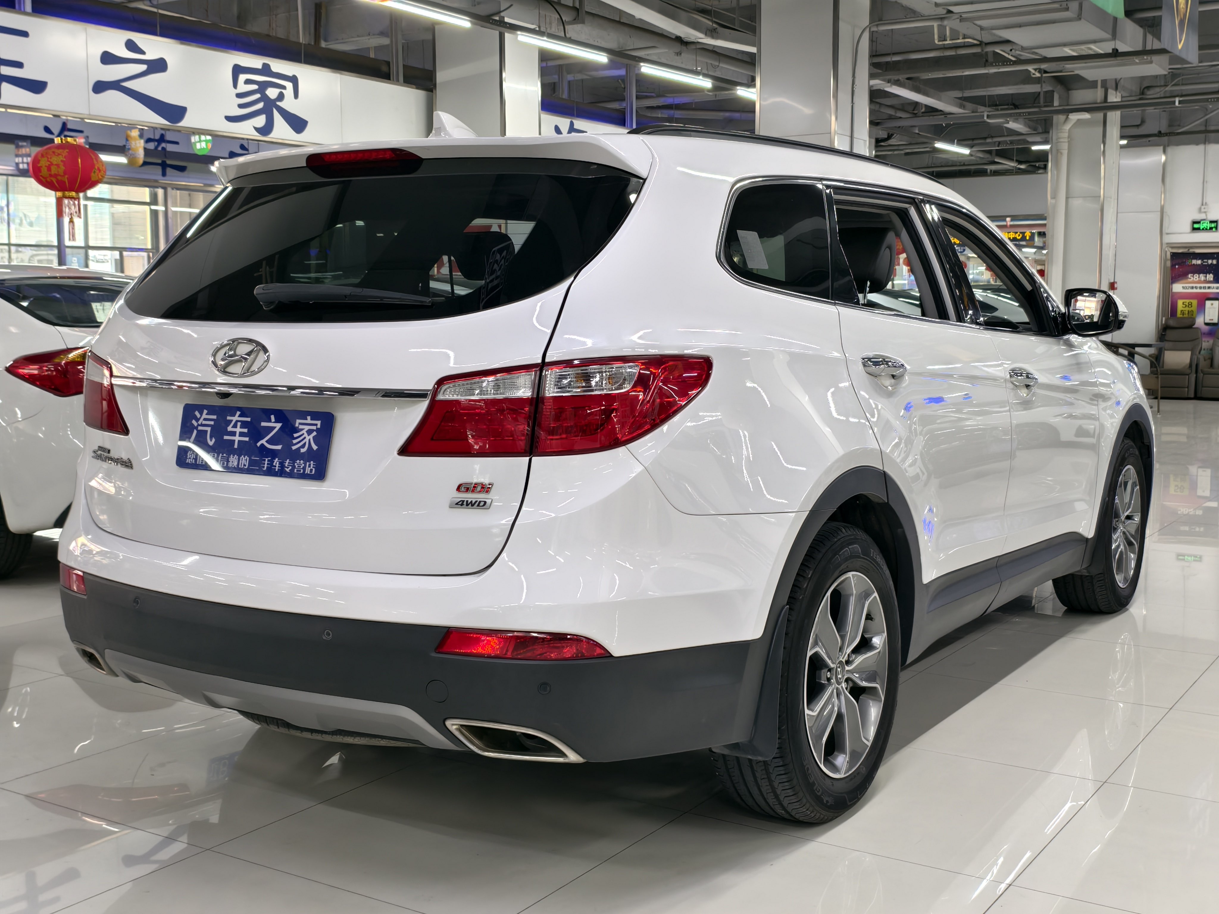 Hyundai Grand Santa Fe 2014 #5 Hyundai Grand Santa Fe 2014 car image #5