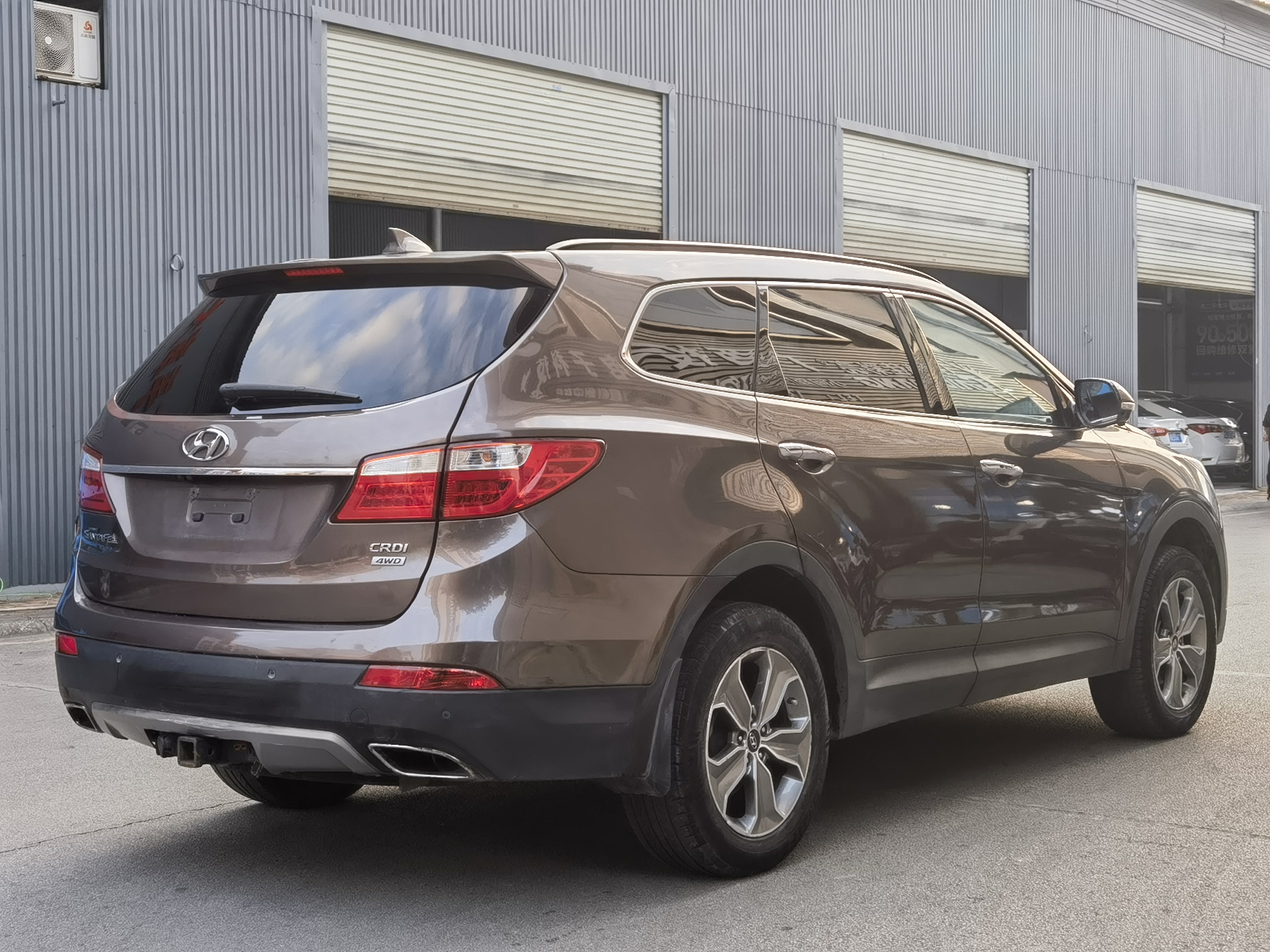 Hyundai Grand Santa Fe 2015 car image #5