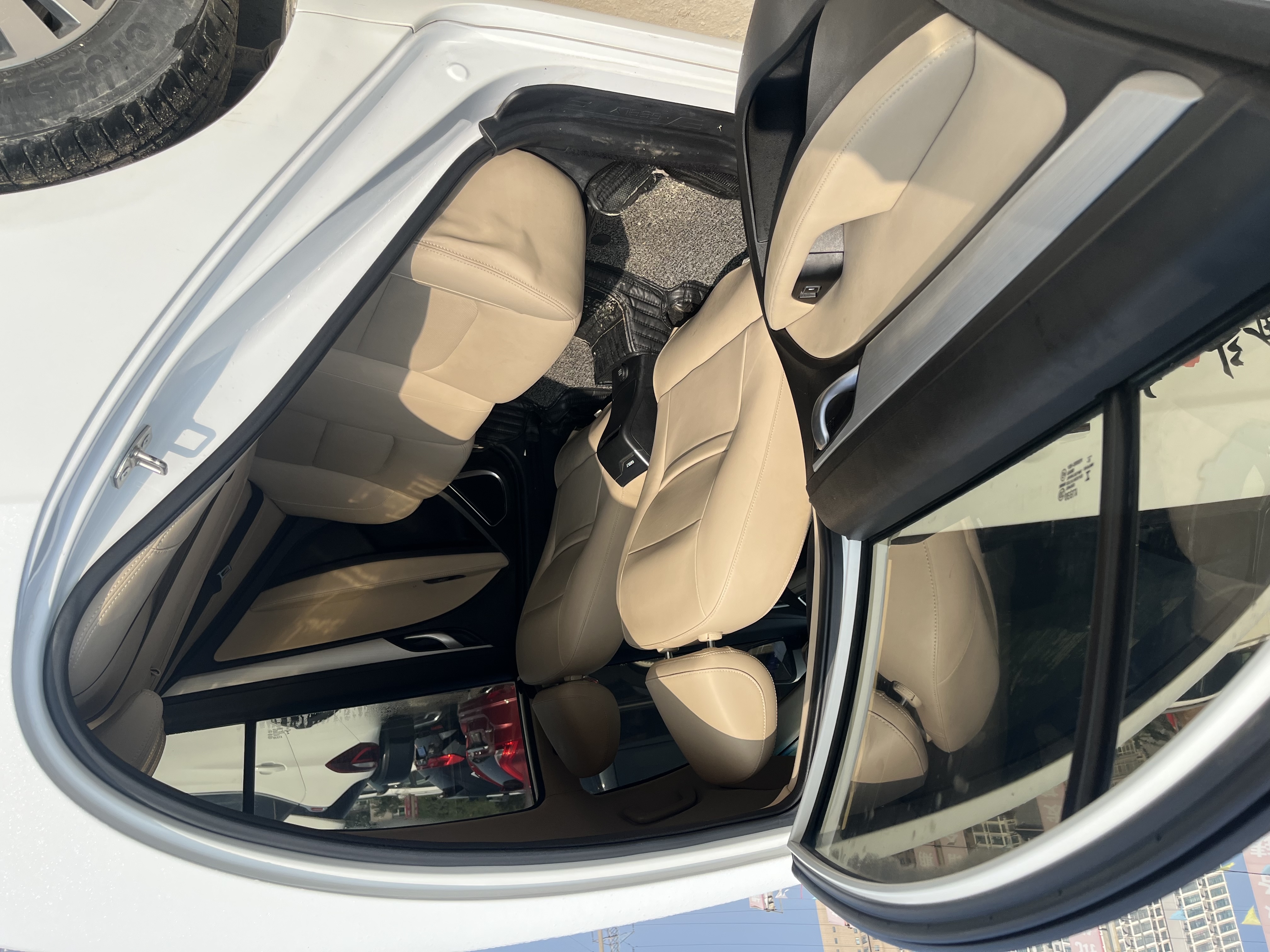 Emgrand 2018 car image #5
