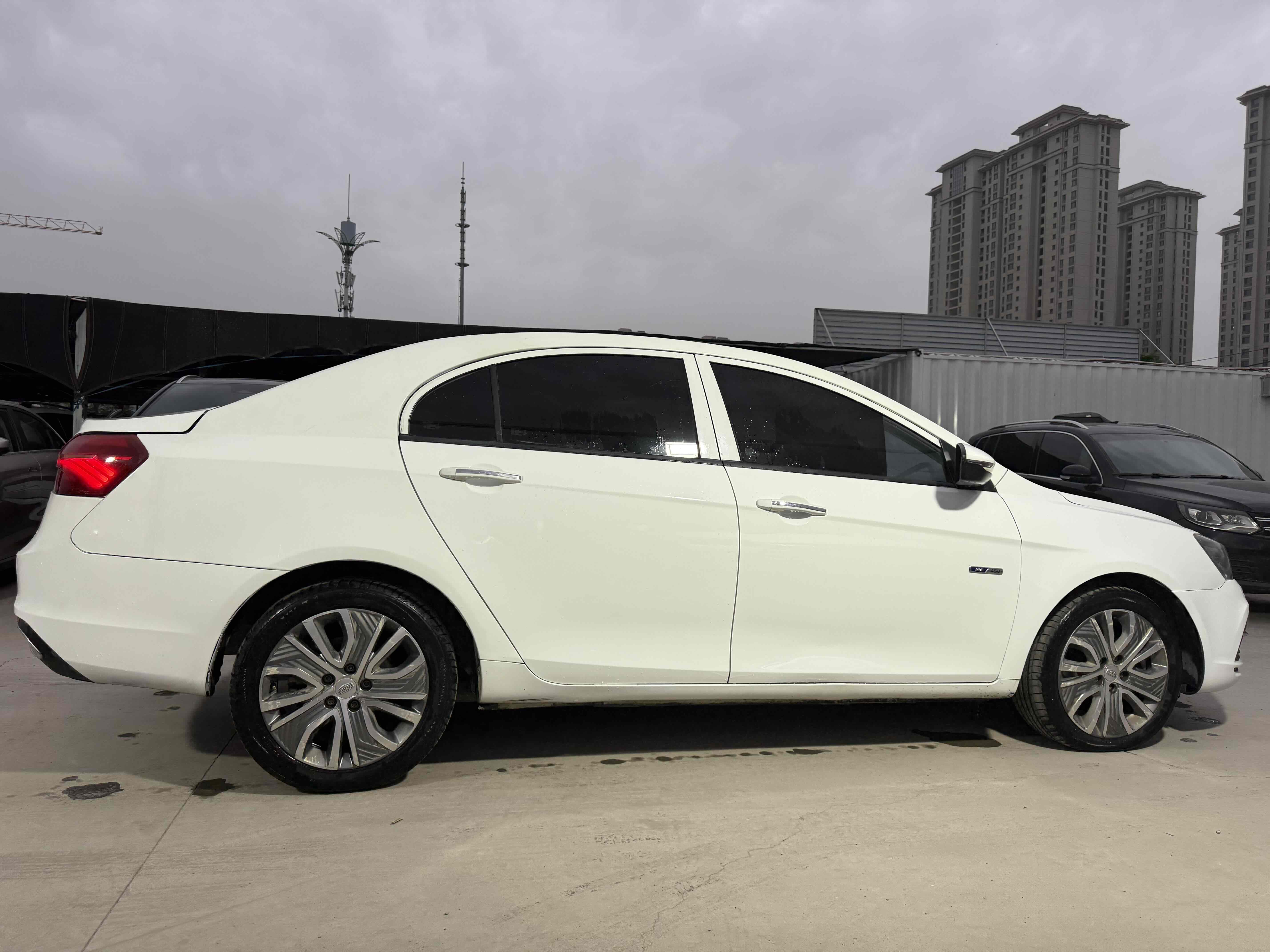 GEELY Emgrand New Energy 2019 car image #5