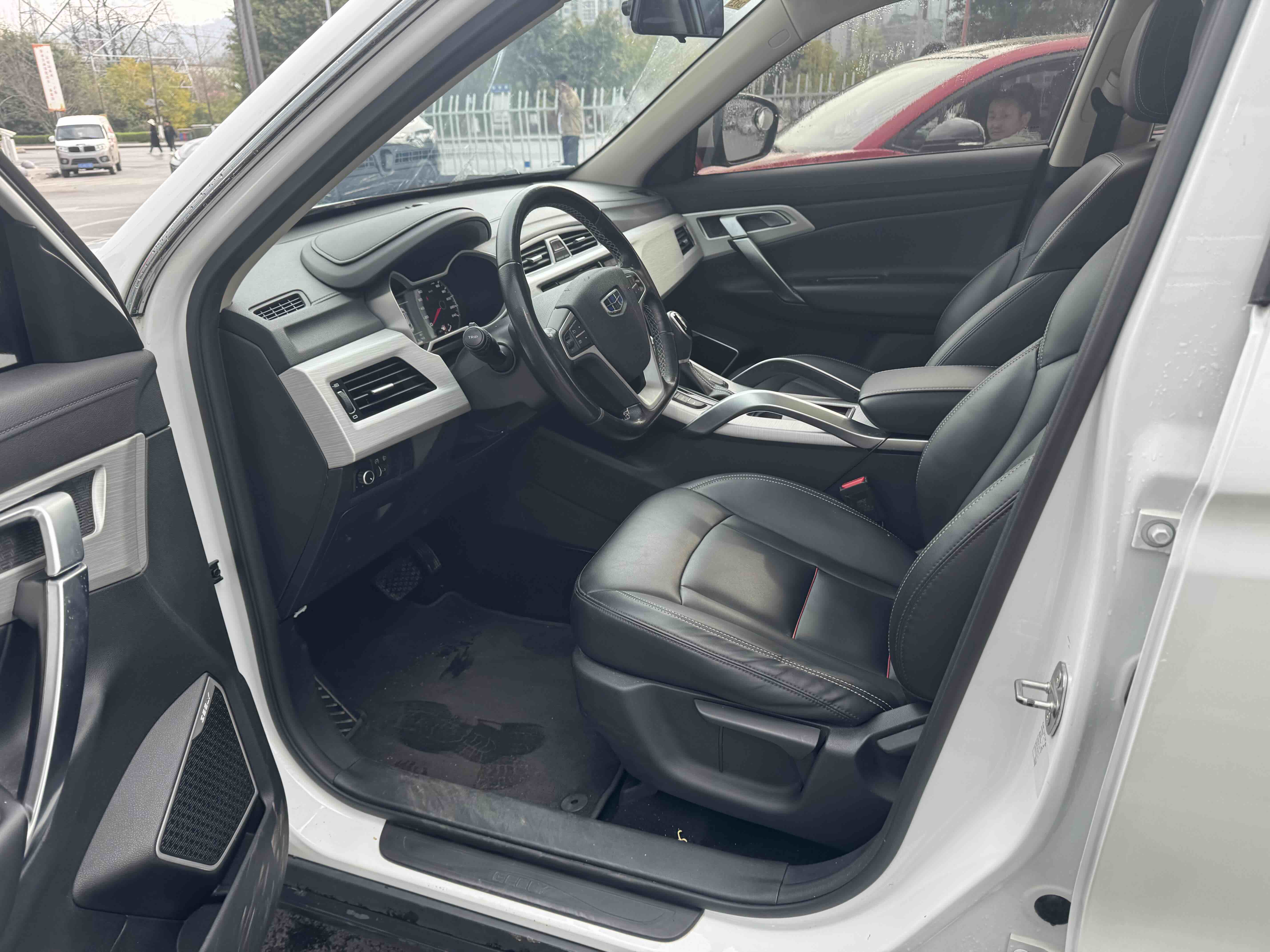 GEELY Boyue 2019 immagine di auto #5