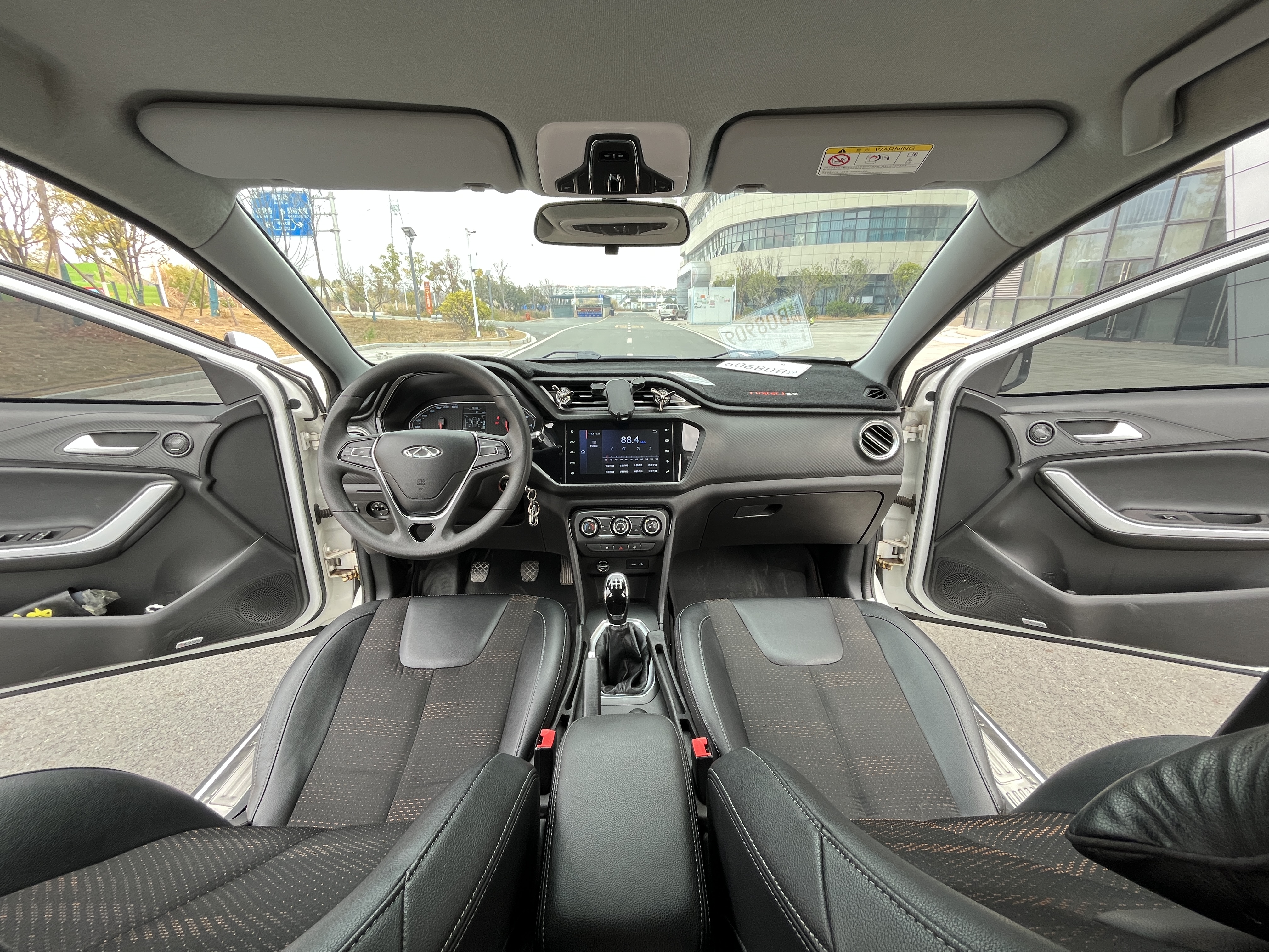 Chery Tiggo 3x 2018 immagine di auto #5