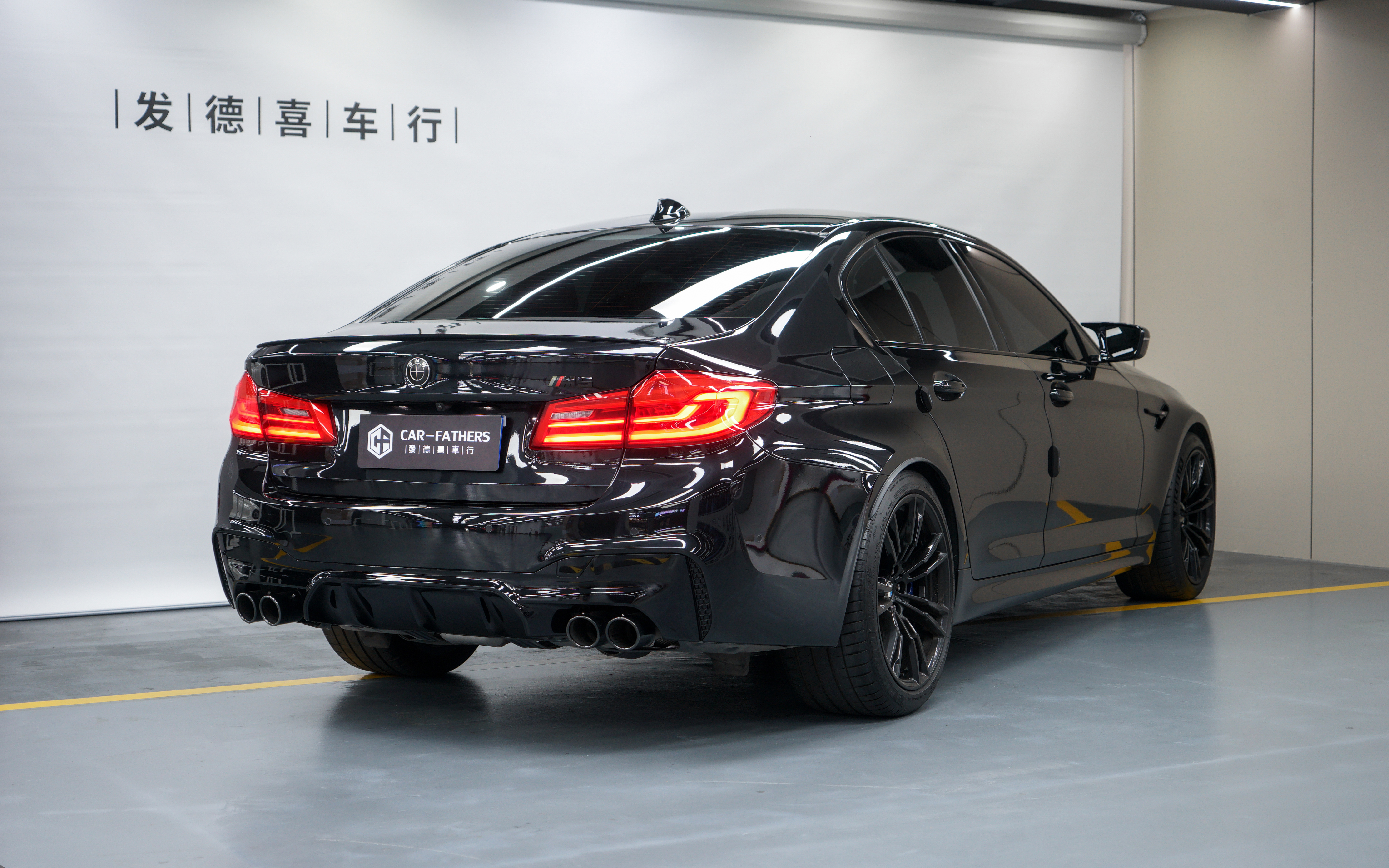 BMW M5 2019 изображение автомобиля #5