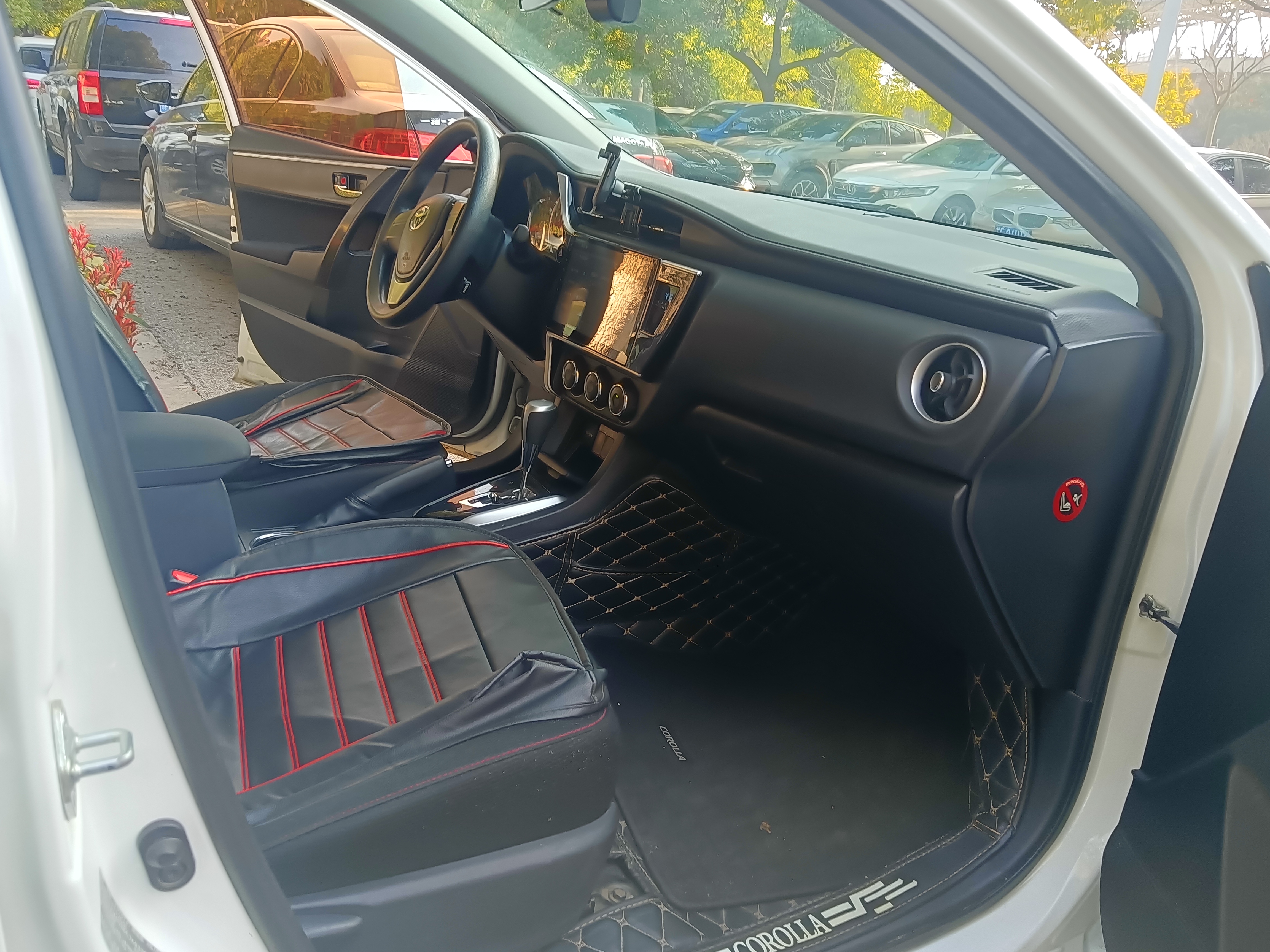 Corolla 2019 car image #5