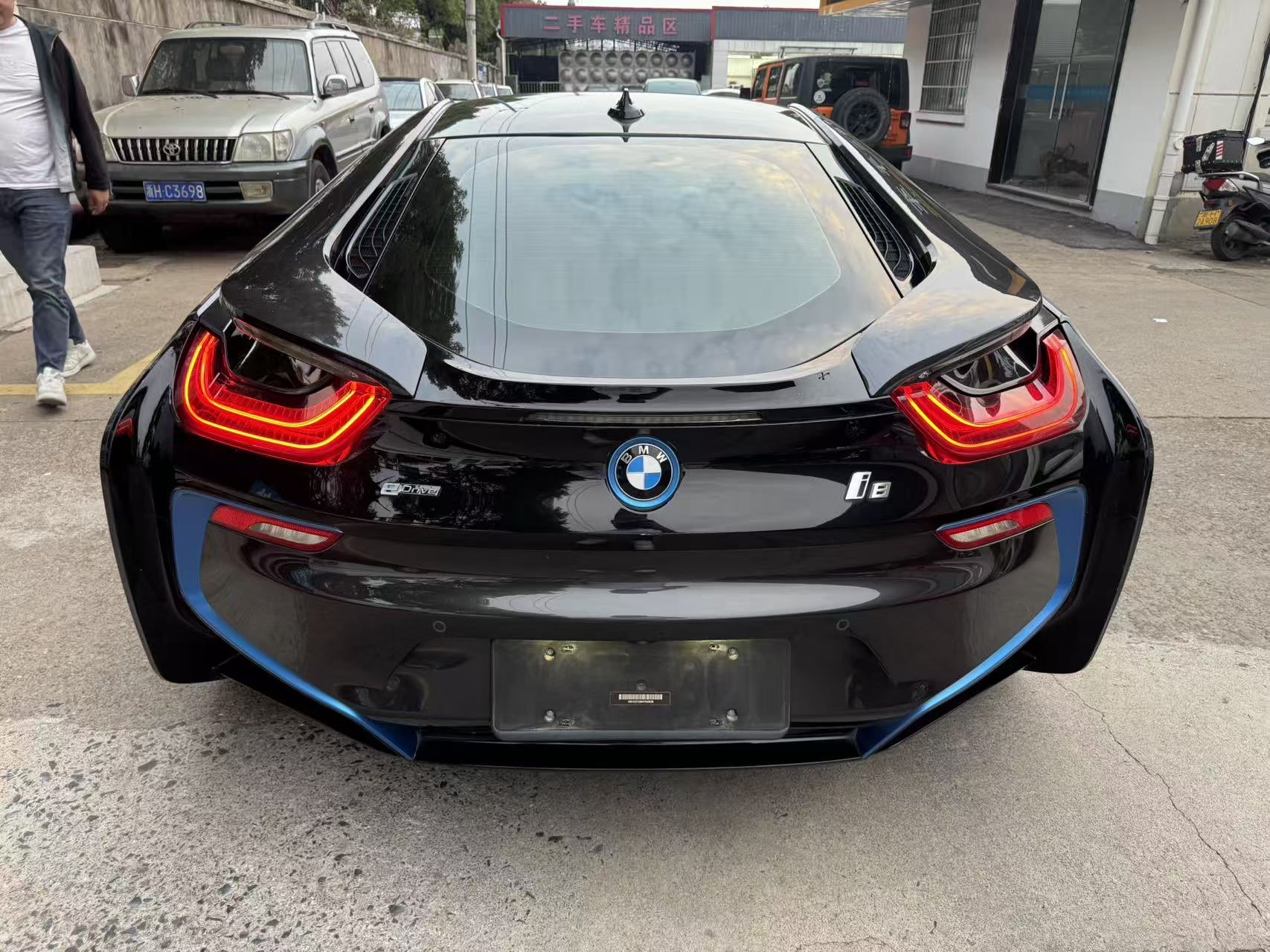 BMW i8 2018 car image #5