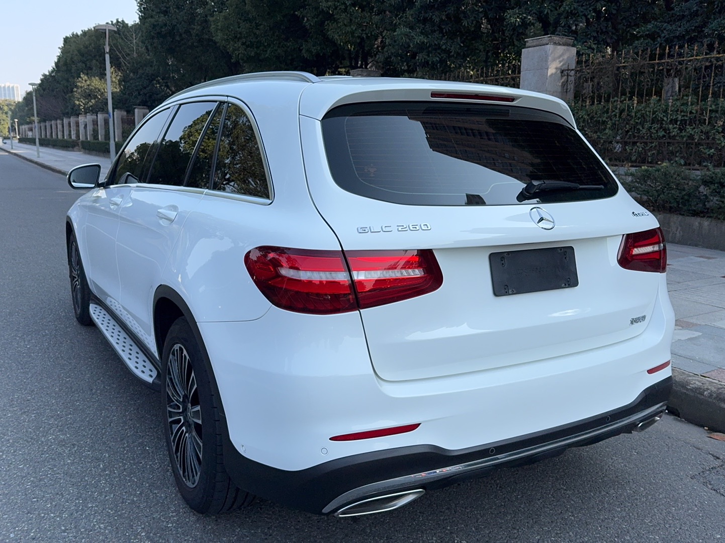Mercedes-Benz GLC Class 2018 immagine di auto #5