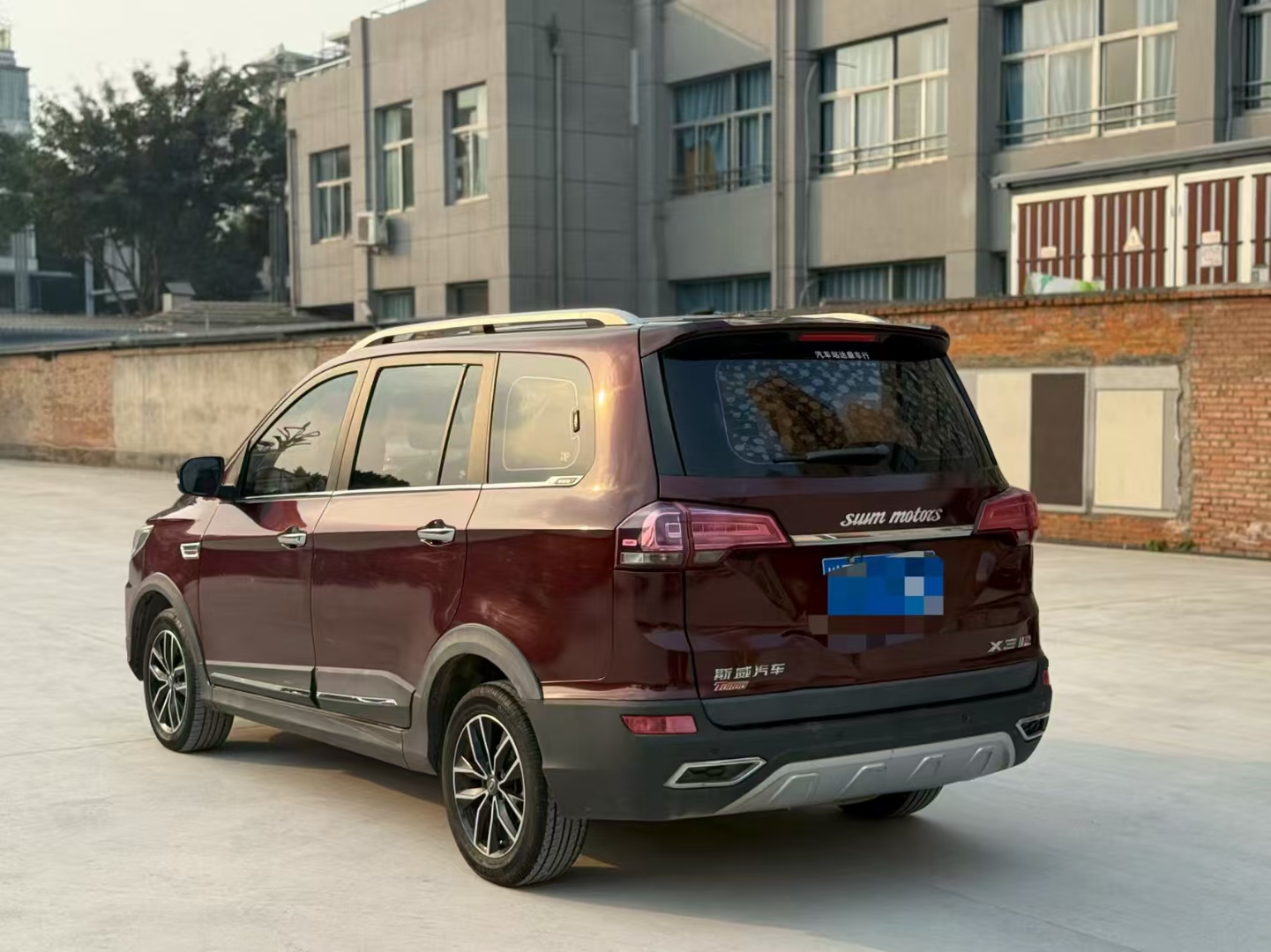 SWM斯威汽车 SWM斯威X7 2019 #5 SWM斯威汽车 SWM斯威X7 2019 汽车图片 #5