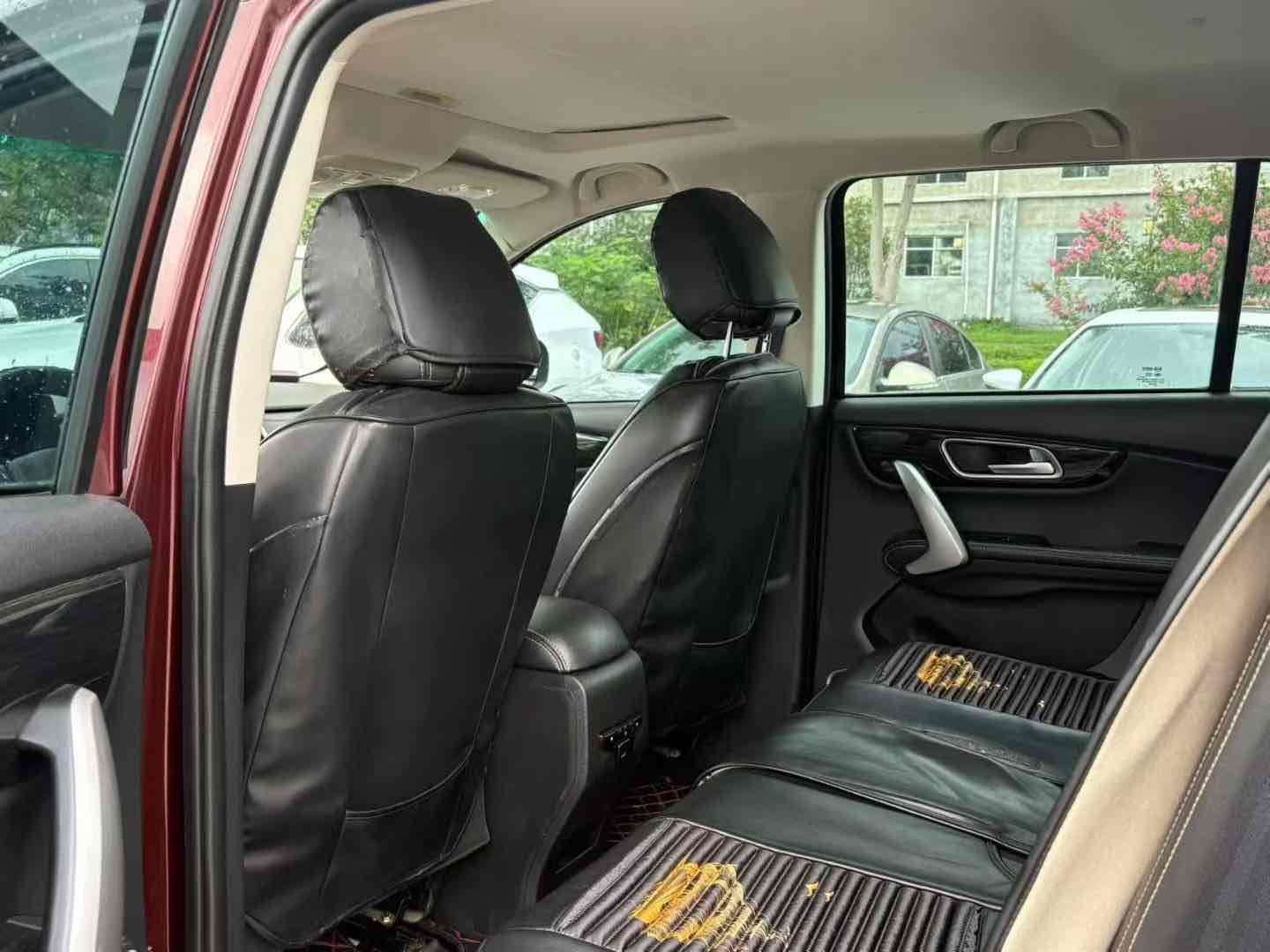 SWM X7 2018 изображение автомобиля #5