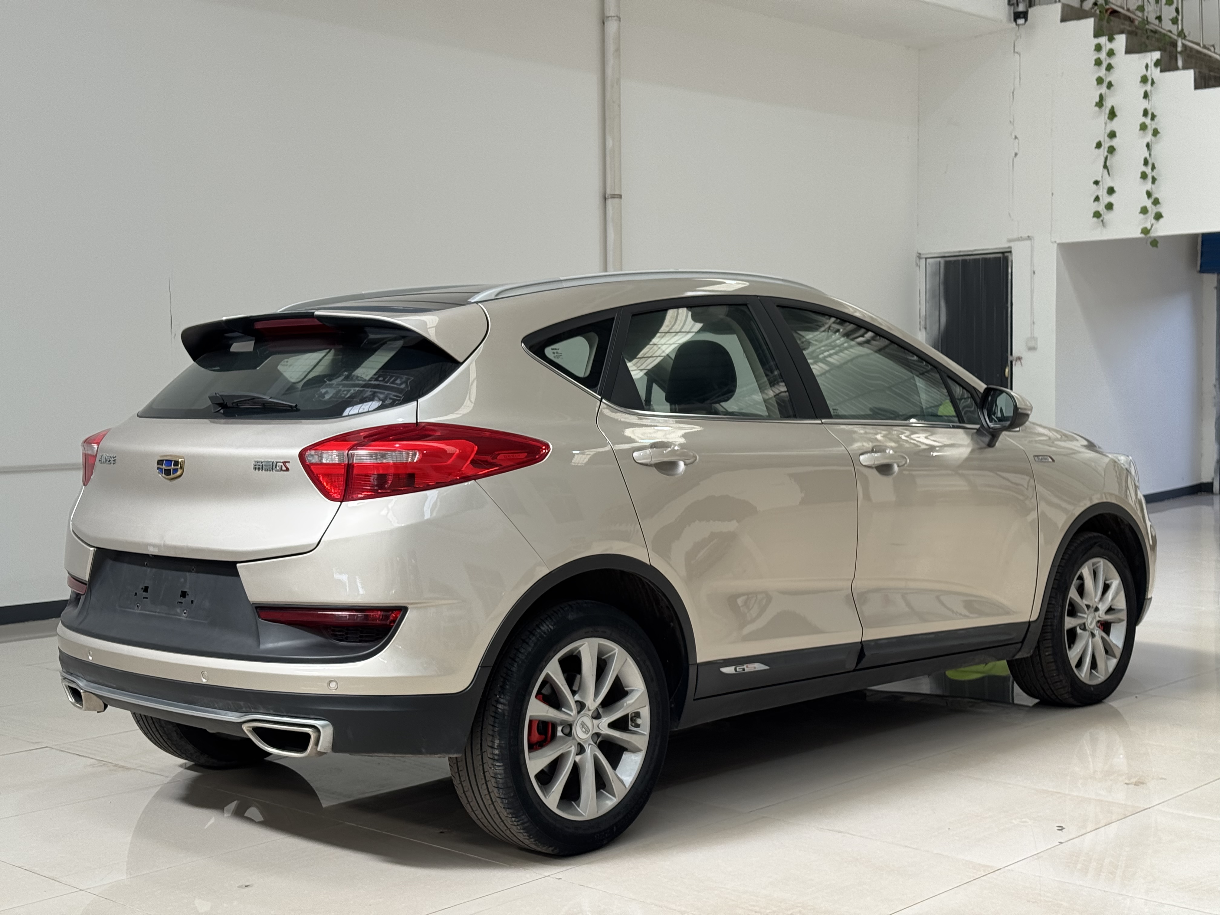 GEELY Emgrand GS 2018 car image #5