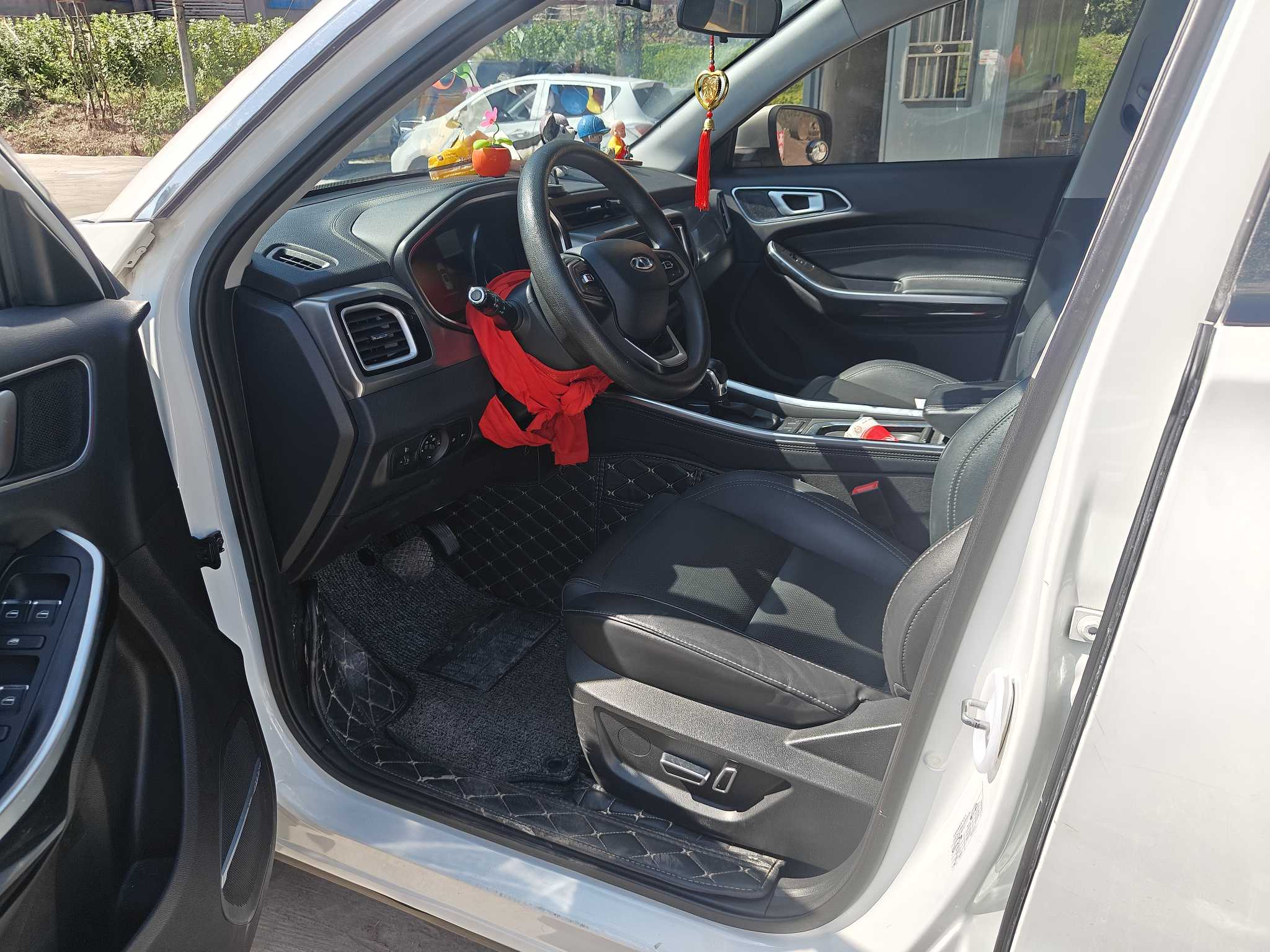 Tiggo 8 2019 #5 Tiggo 8 2019 car image #5