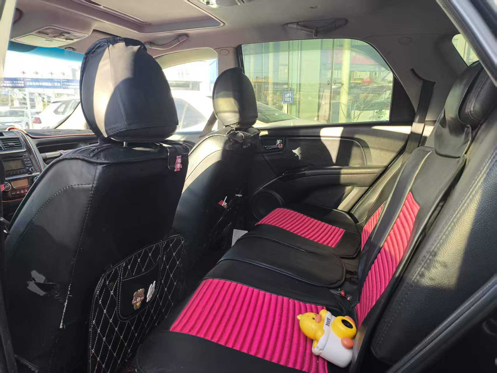 起亚 狮跑 2010 汽车图片 #5