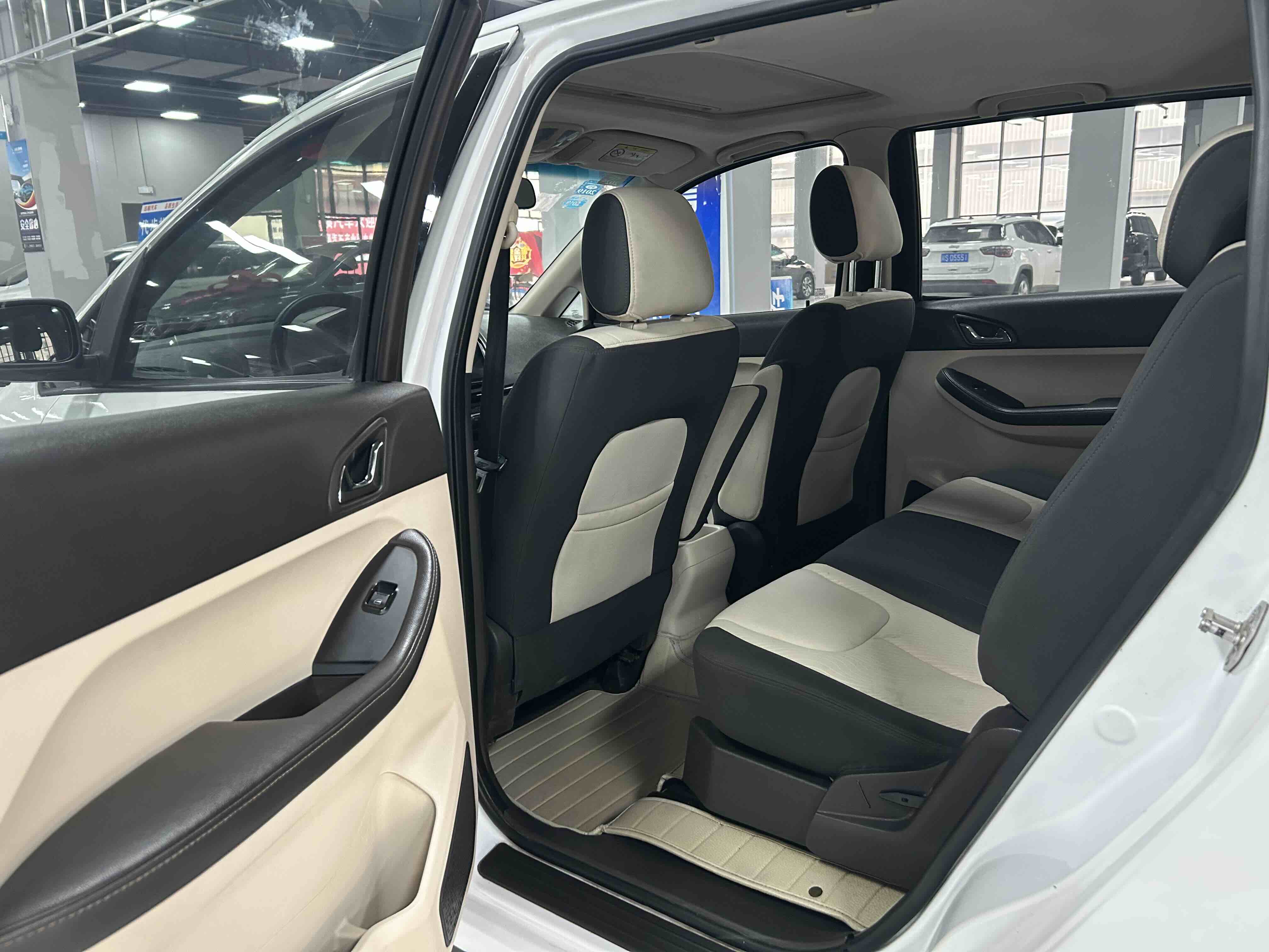 Chery Arrizo M7 2015 car image #5