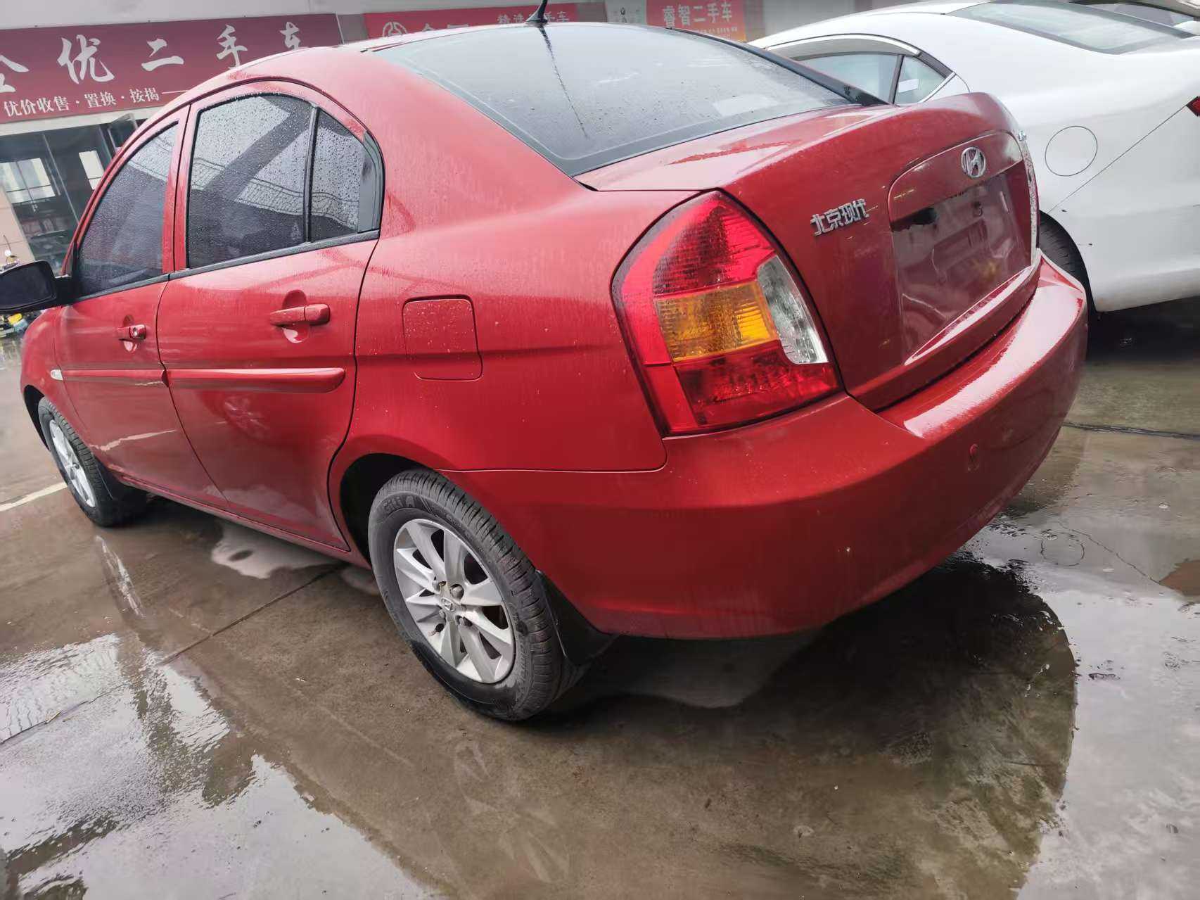 Hyundai Accent 2011 immagine di auto #5