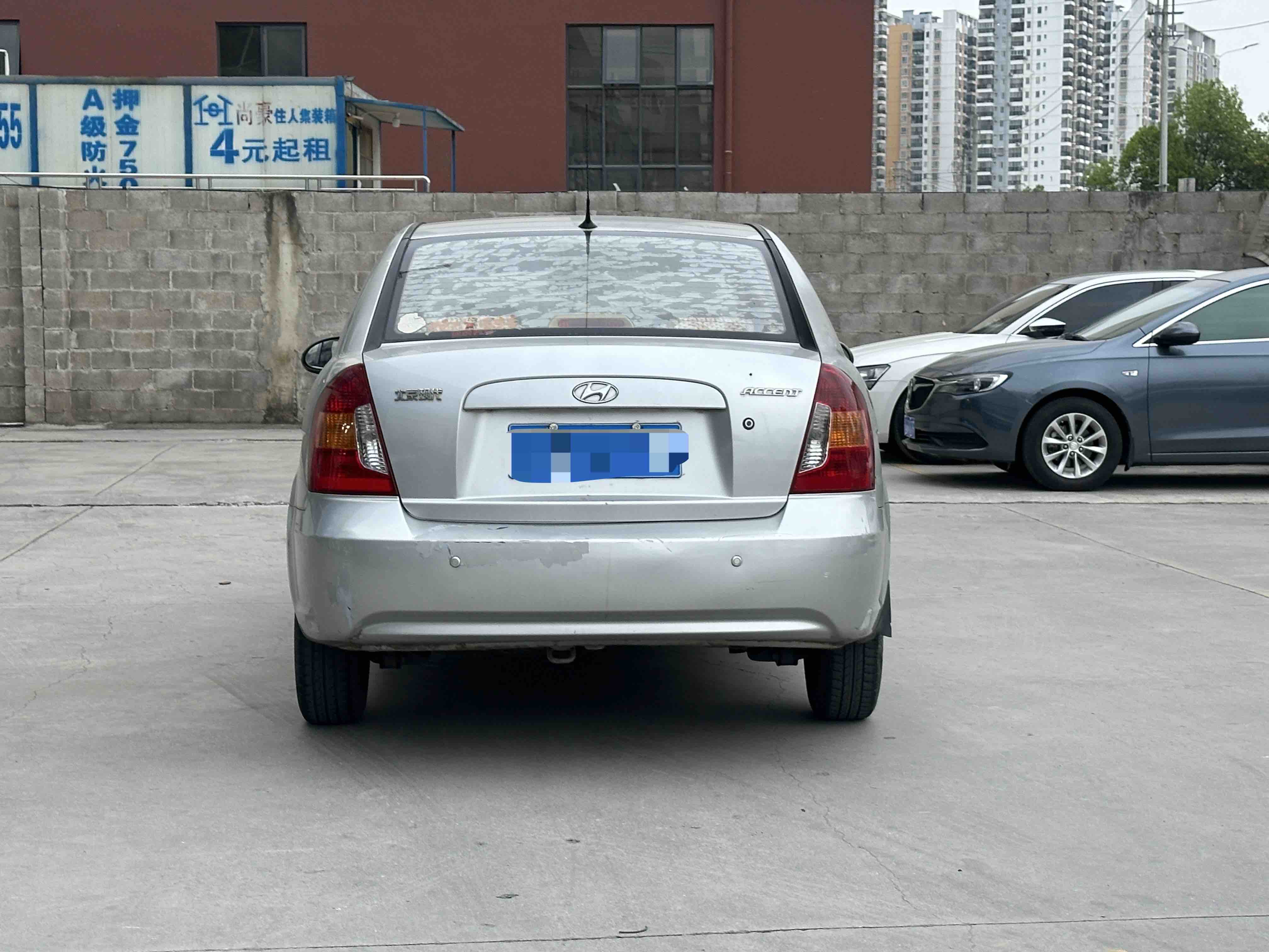 Hyundai Accent 2010 #5 Hyundai Accent 2010 car image #5