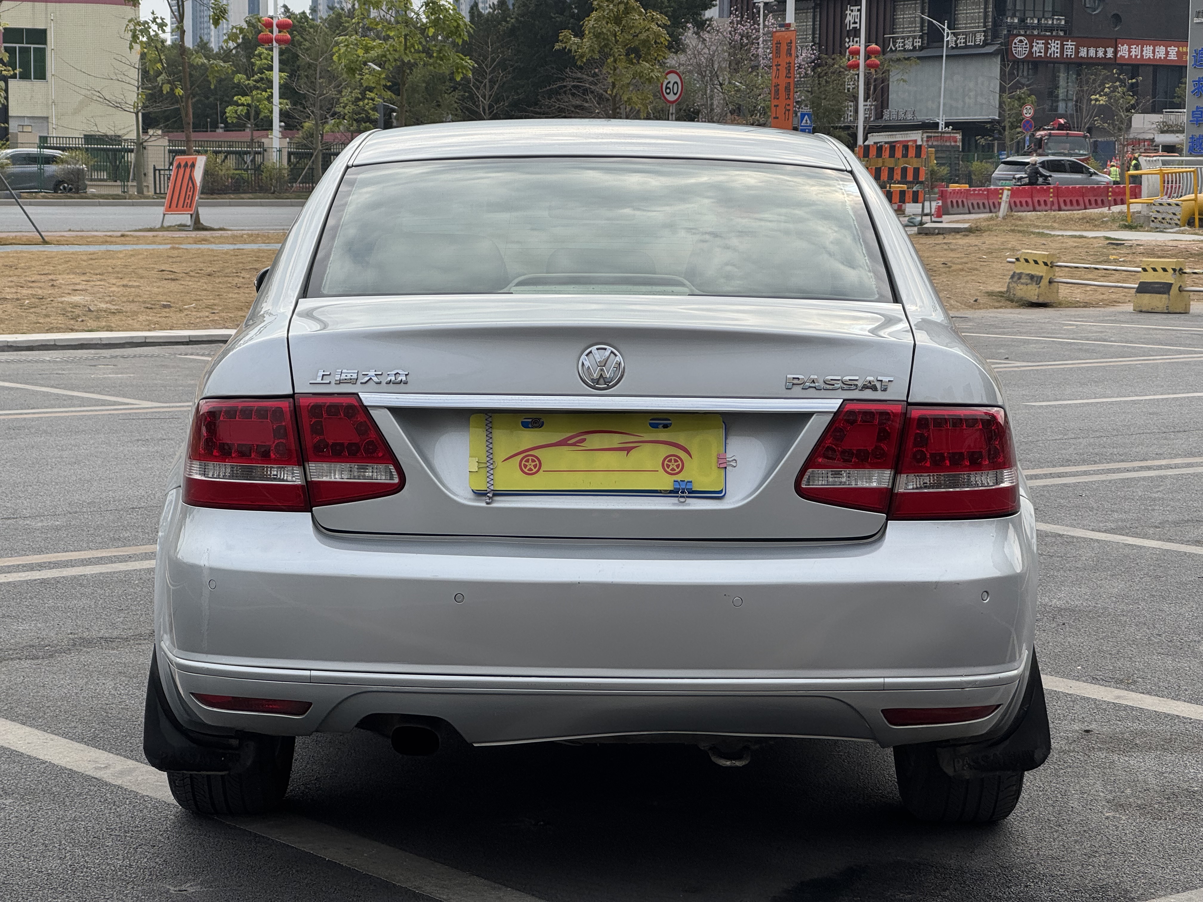 Volkswagen Passat Lingyu 2010 car image #5